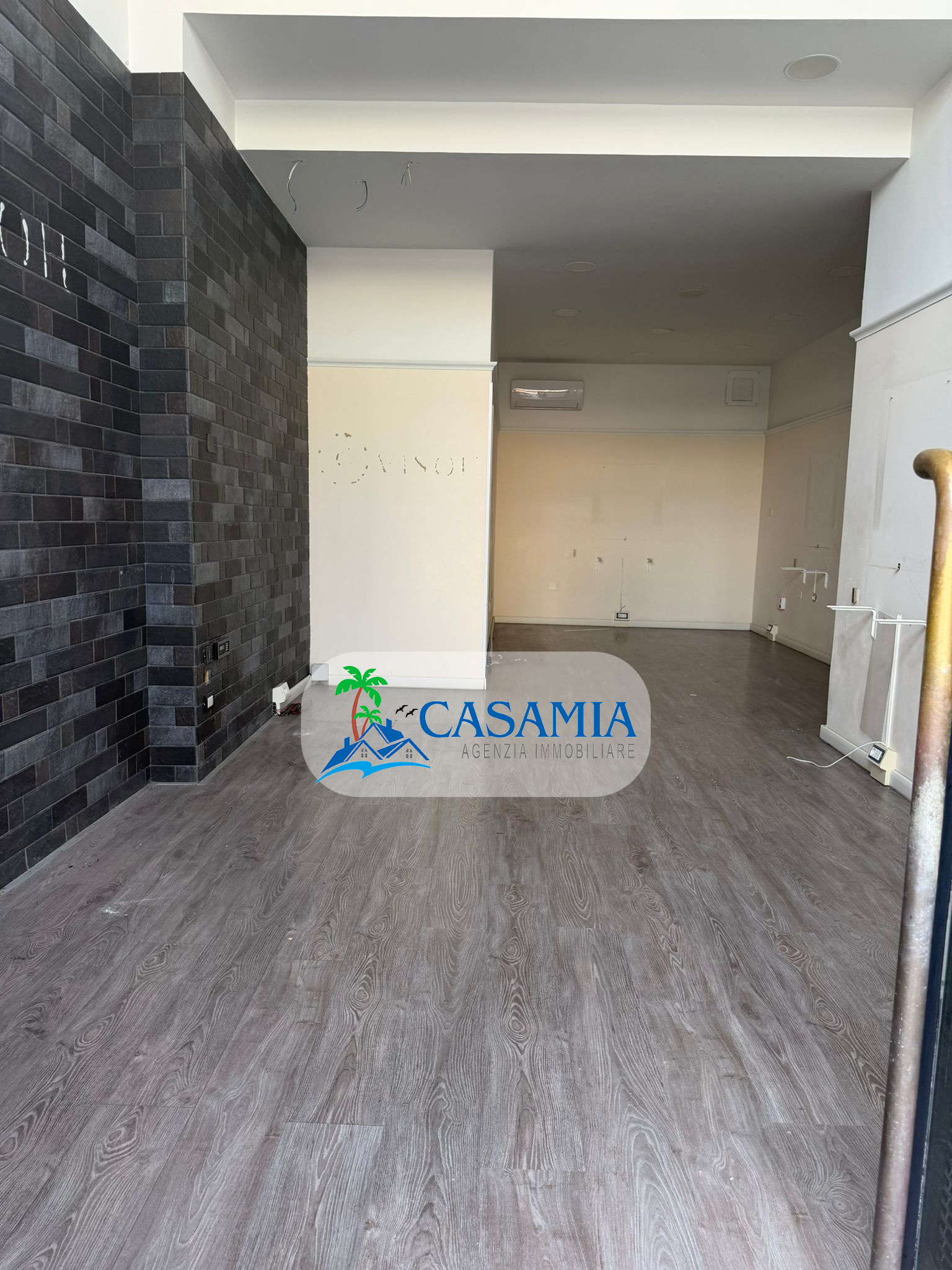 Locale commerciale in affitto a San Benedetto del Tronto