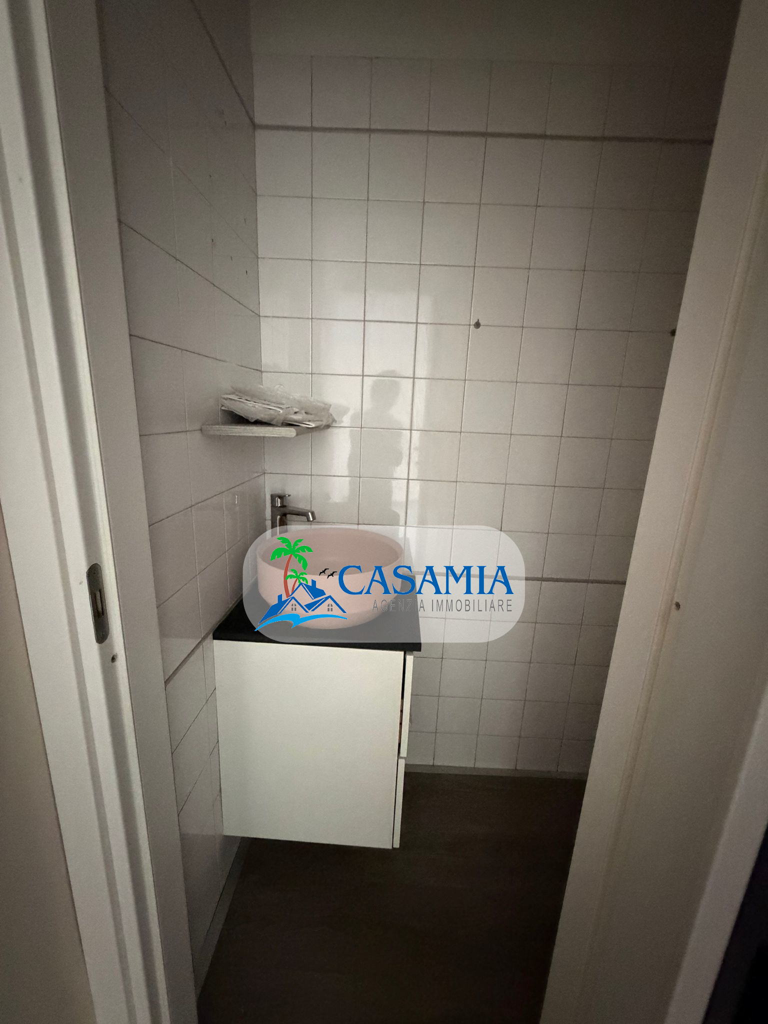 Locale commerciale in affitto a San Benedetto del Tronto