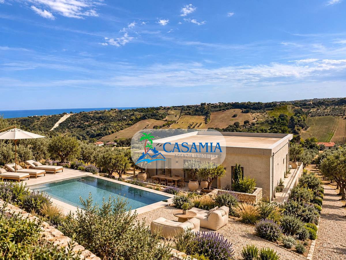 Villa vista mare in contrada madonna man�, Lapedona