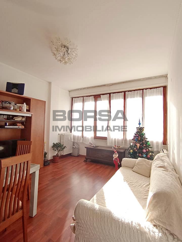 Appartamento in vendita in via pizzi, Livorno