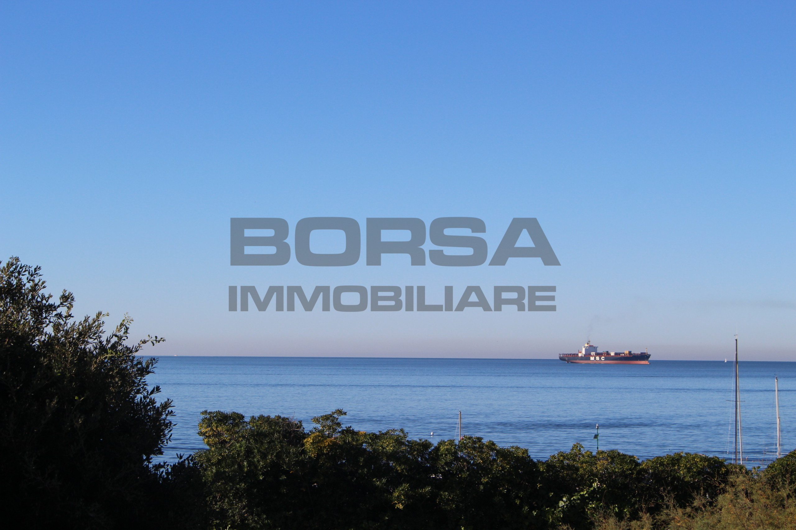 Appartamento con giardino in via tommaso pendola 11, Livorno