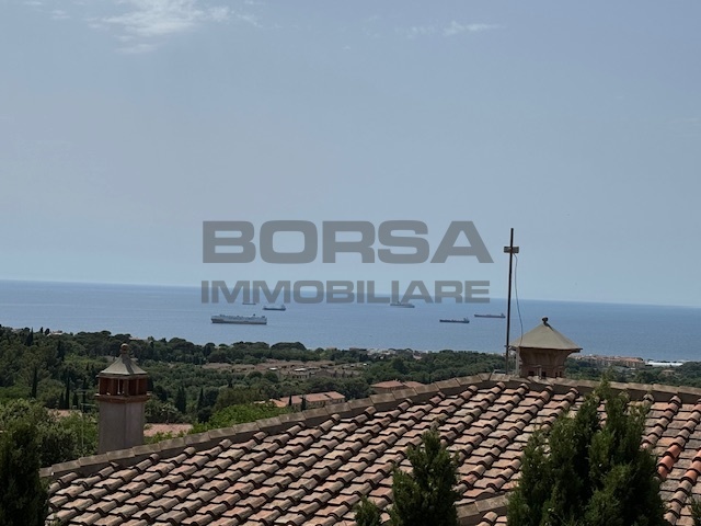 Appartamento con terrazzo in via di montenero 424, Livorno