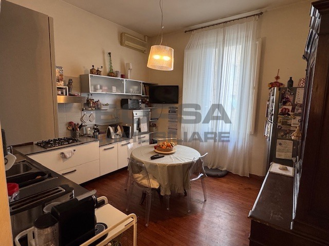 Casa indipendente con giardino in via giovanni marradi 118, Livorno