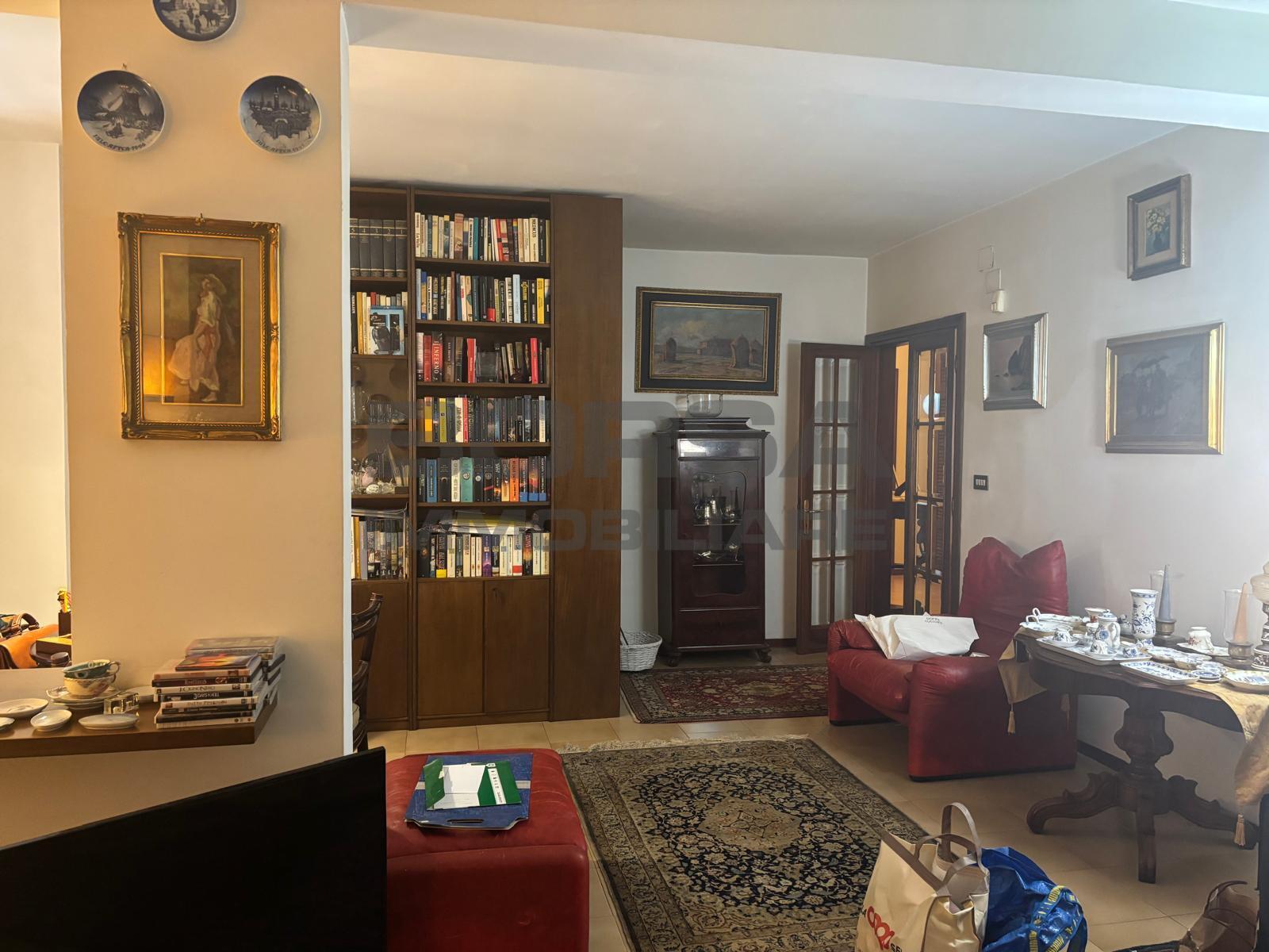 Appartamento da ristrutturare in via enrico mayer 67, Livorno