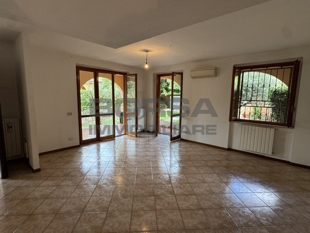 Casa indipendente con giardino in benvenuto benvenuti, Livorno