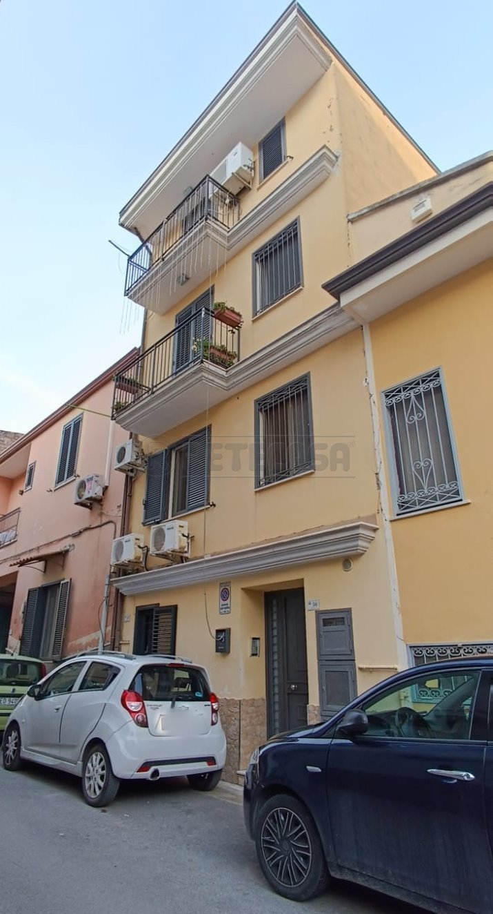 Casa indipendente ristrutturata in via matteotti, Marcianise