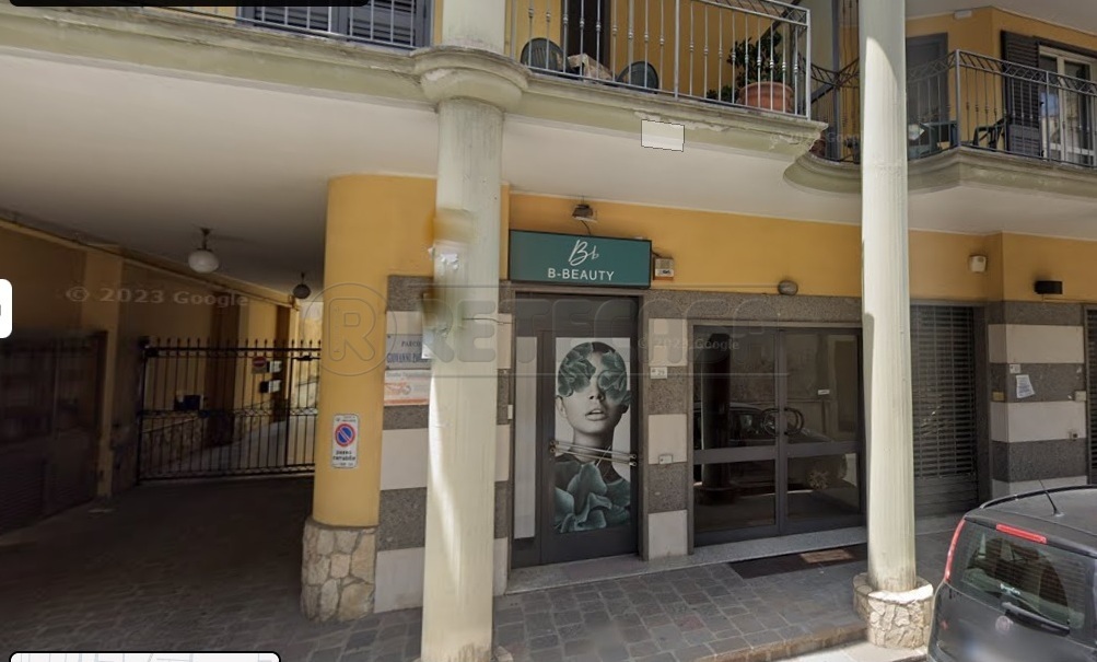Locale commerciale in vendita in via san simeone 29, Marcianise
