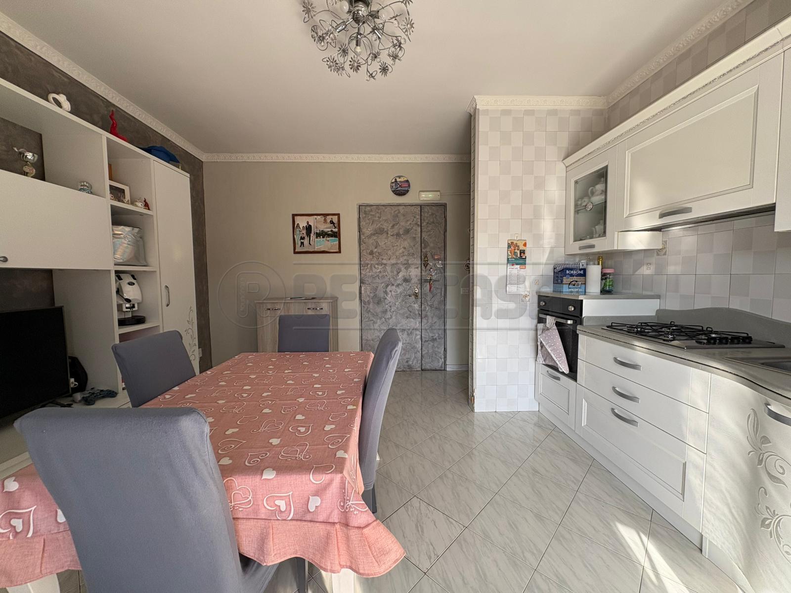 Trilocale in vendita in viale delle ginestre, Casalnuovo di Napoli