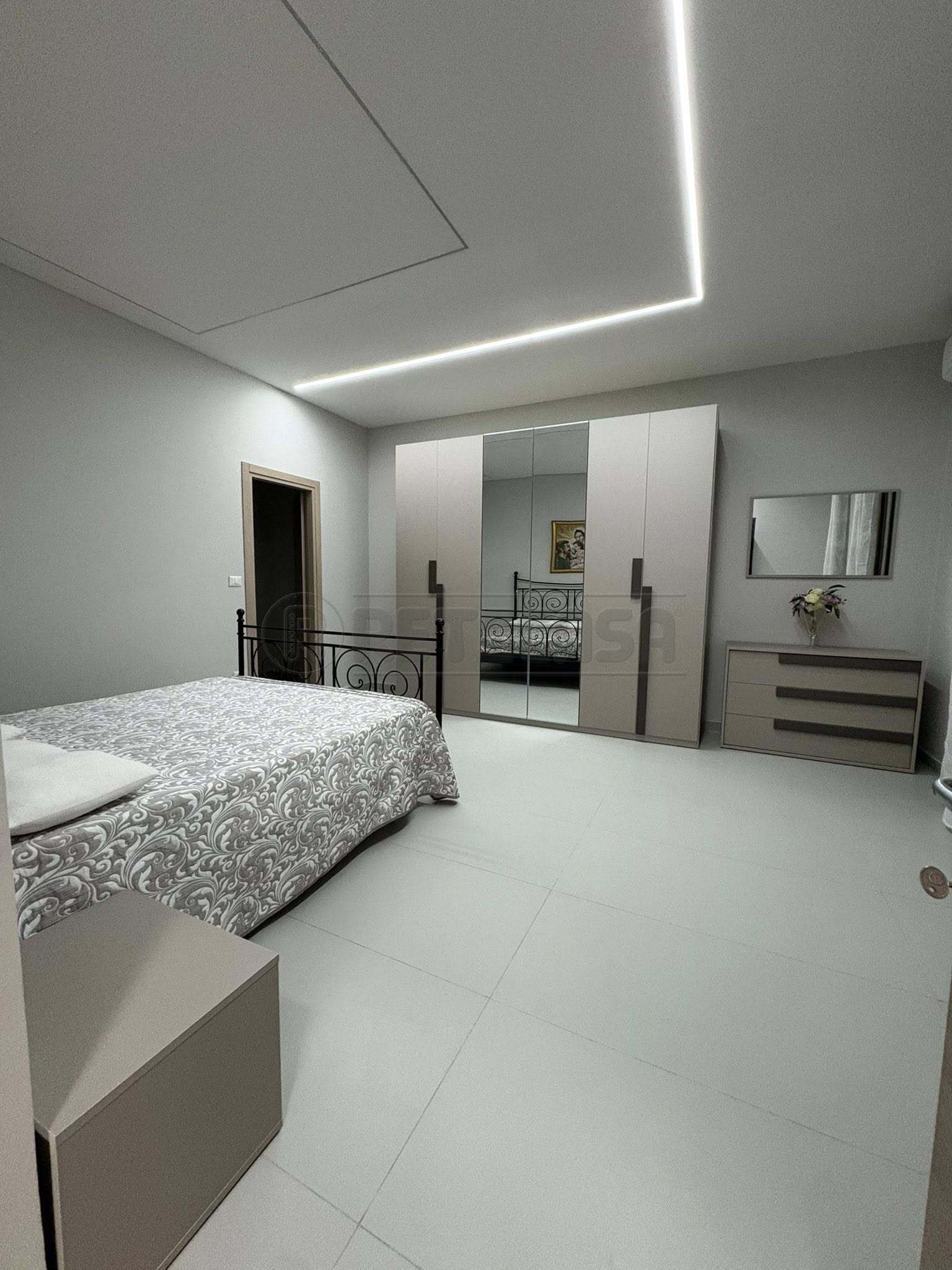 Bilocale ristrutturato in via marte, Marcianise