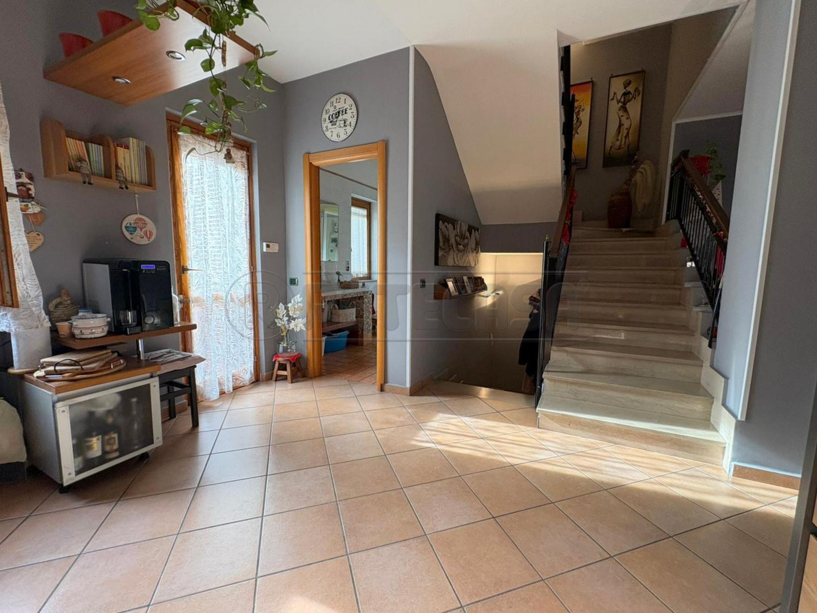 Villetta a schiera in vendita in via giudice falcone, Marcianise