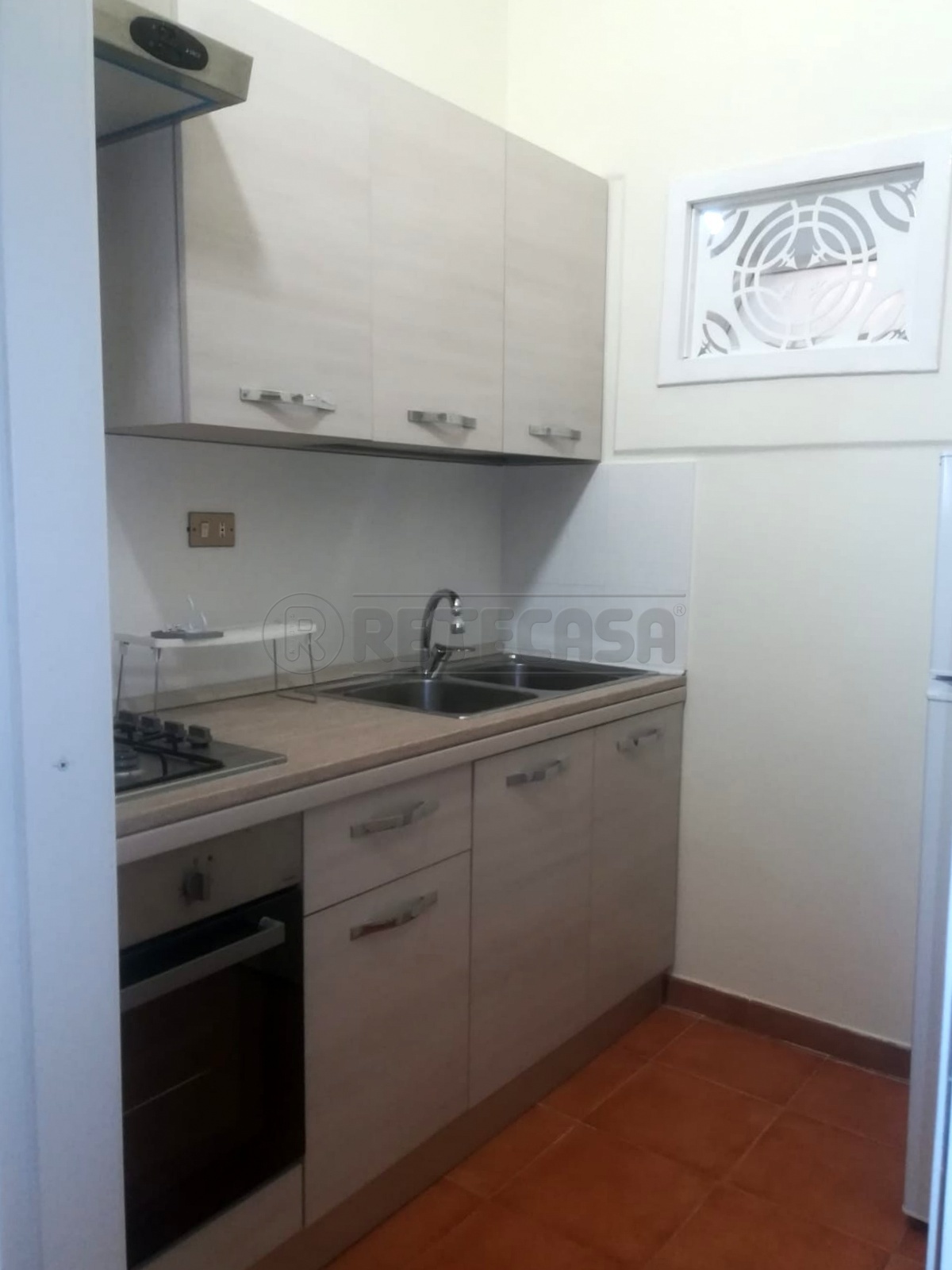 Monolocale ristrutturato in piazza municipio, San Nicola la Strada