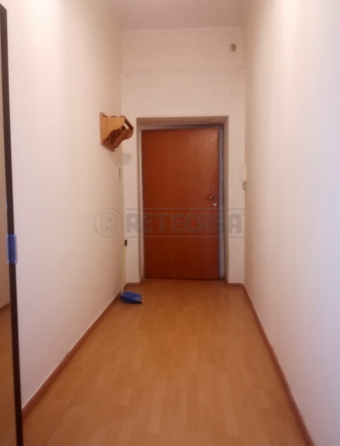 Monolocale ristrutturato in piazza municipio, San Nicola la Strada