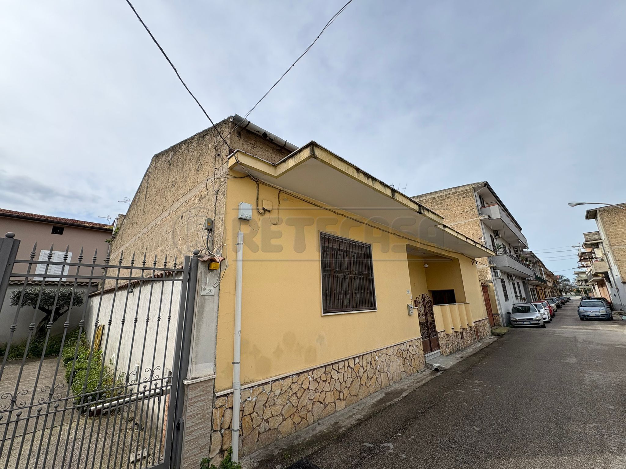 Casa indipendente da ristrutturare in via foggia, Marcianise