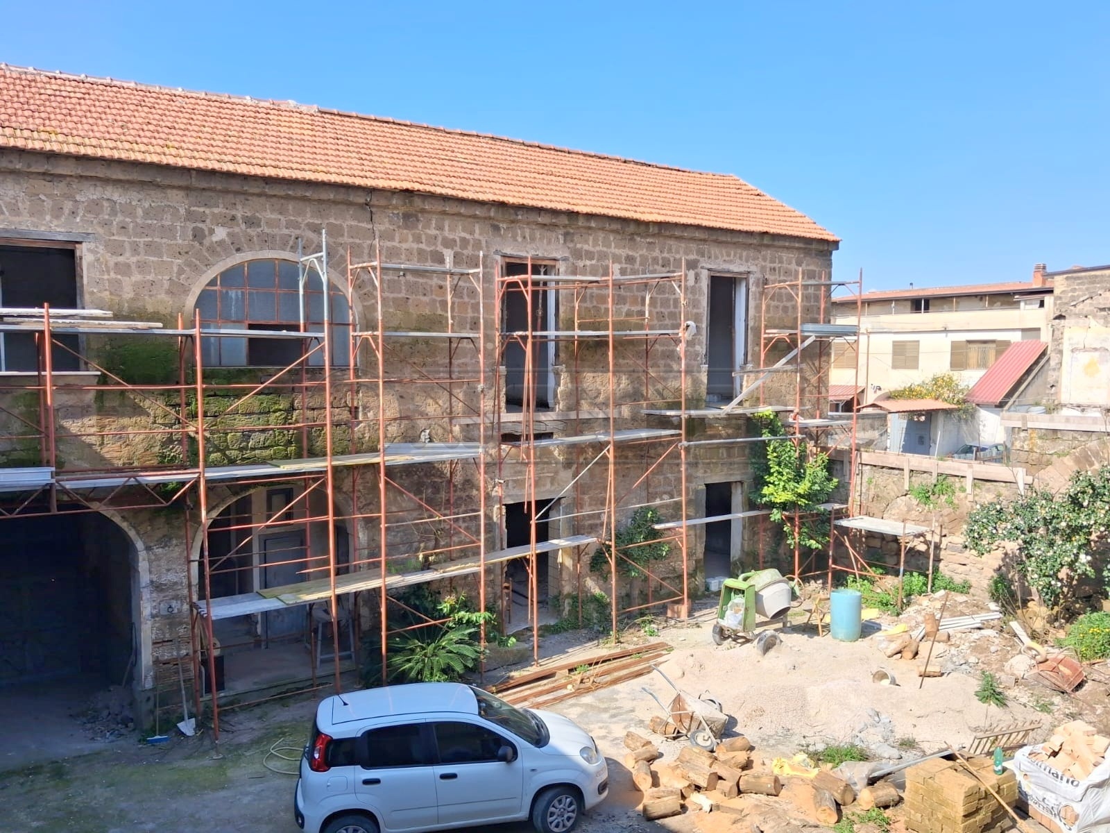 Casa indipendente in vendita in via sambuci, San Prisco