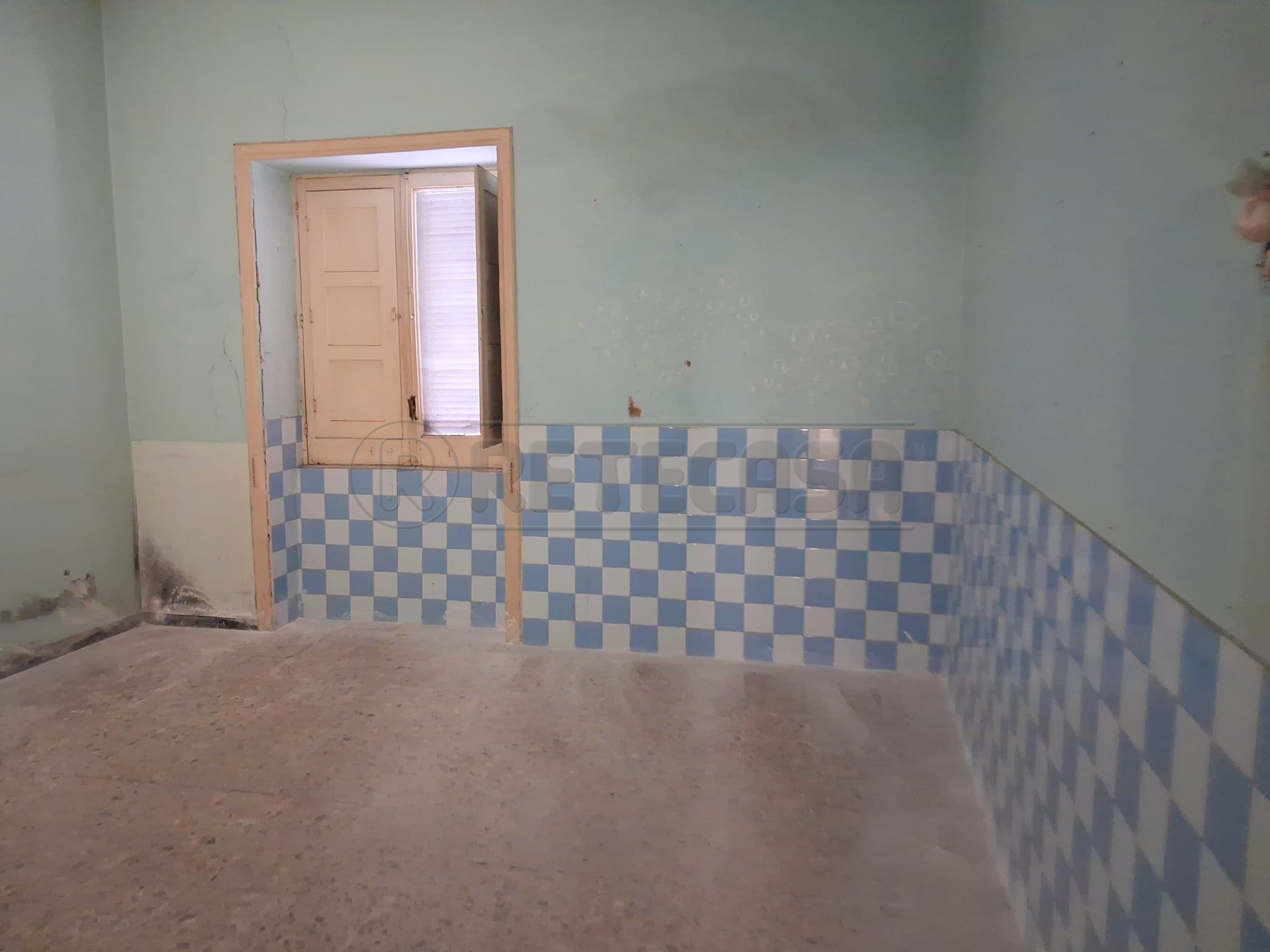 Laboratorio in affitto in via giacomo colombo, Marcianise