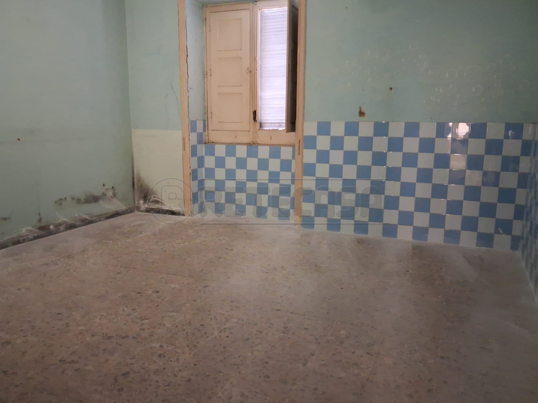 Laboratorio in affitto in via giacomo colombo, Marcianise