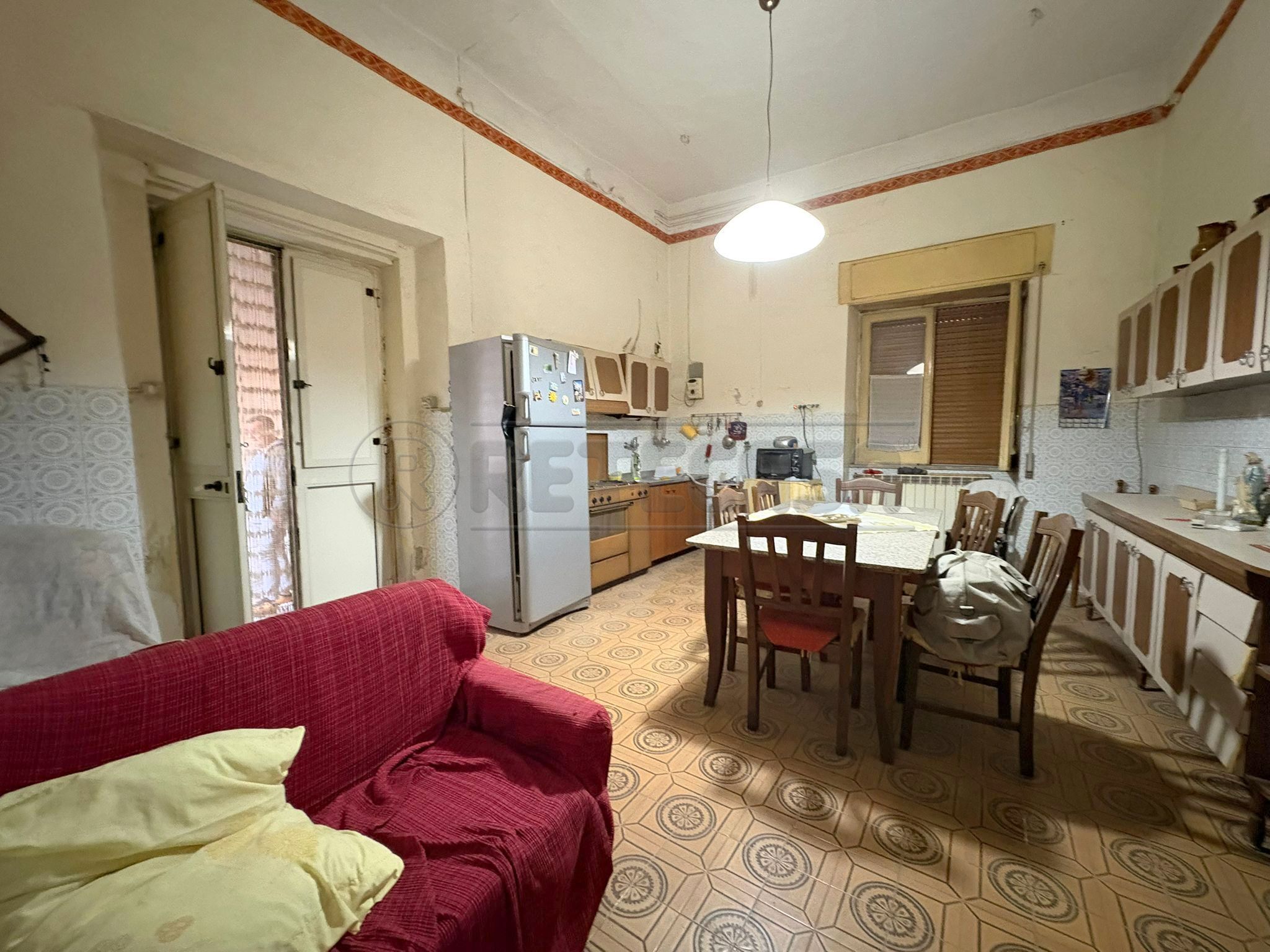 Casa indipendente da ristrutturare in via marte, Marcianise