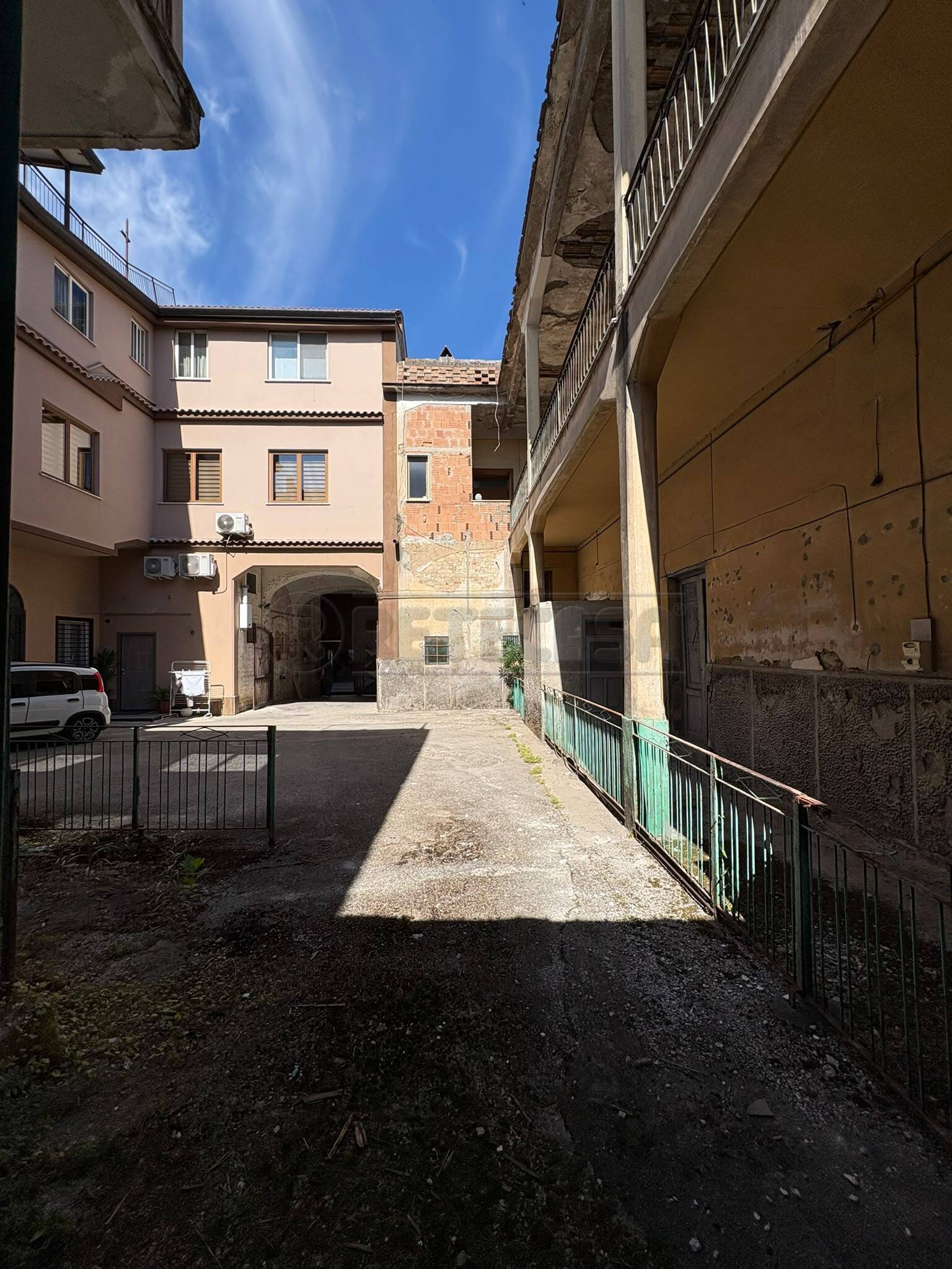 Casa indipendente da ristrutturare in via marte, Marcianise