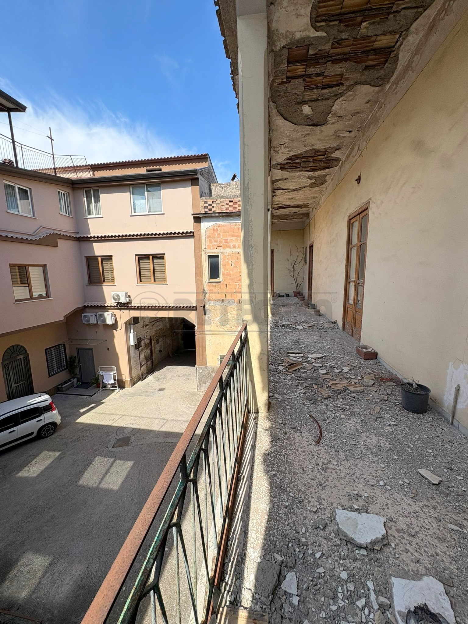 Casa indipendente da ristrutturare in via marte, Marcianise