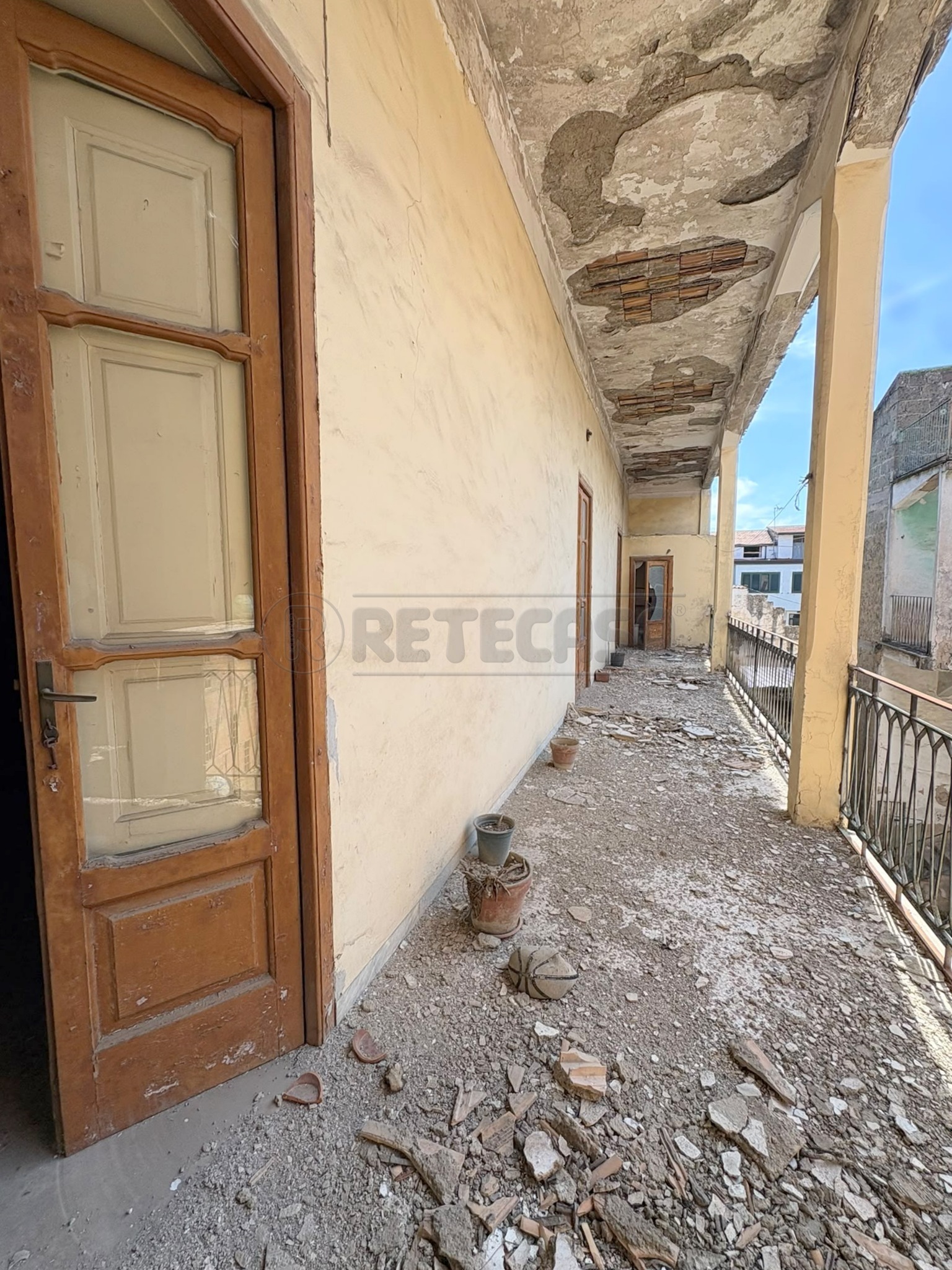 Casa indipendente da ristrutturare in via marte, Marcianise