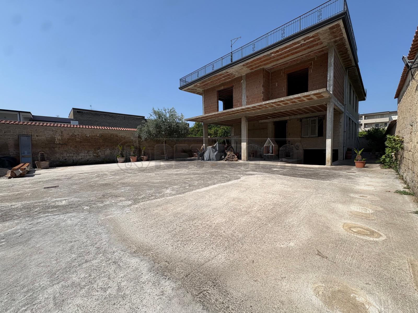 Villa in vendita in via santa caterina, Marcianise