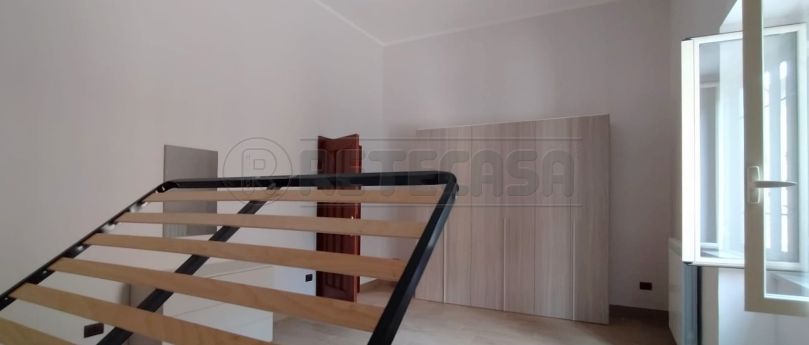 Bilocale ristrutturato in via francesco busacca, Marcianise