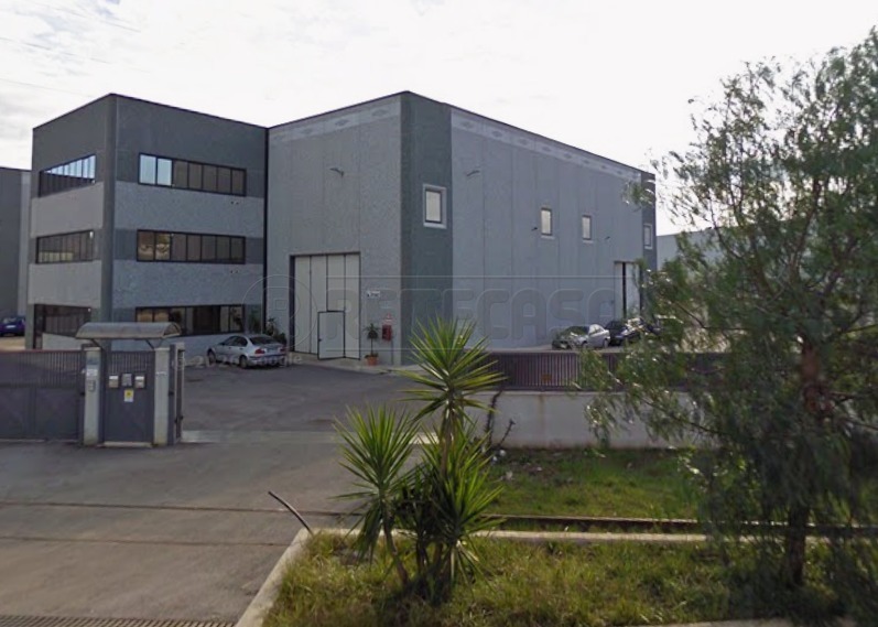 Capannone in affitto a Caserta