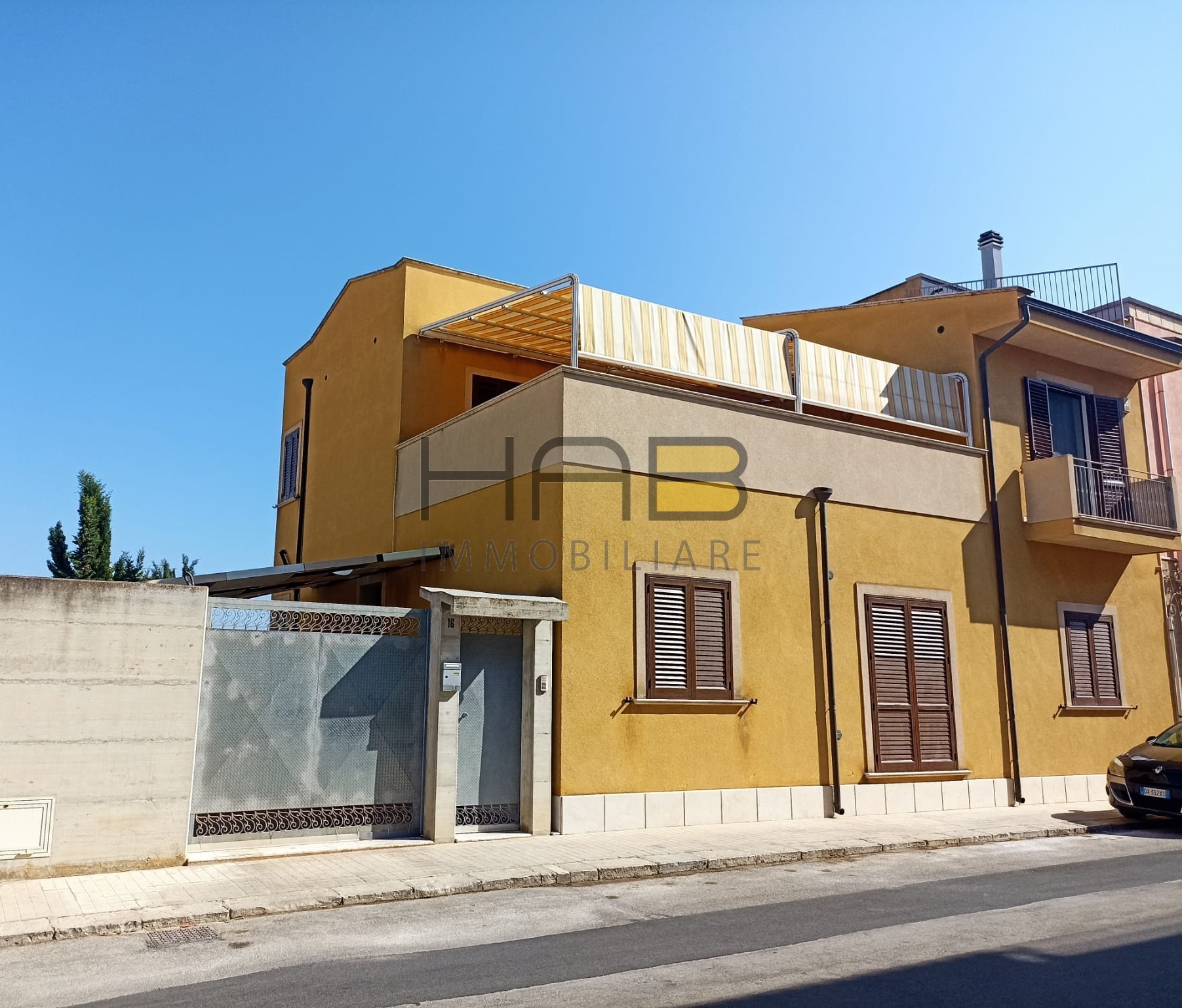 Casa indipendente con terrazzo in via ponte vecchio, Trapani