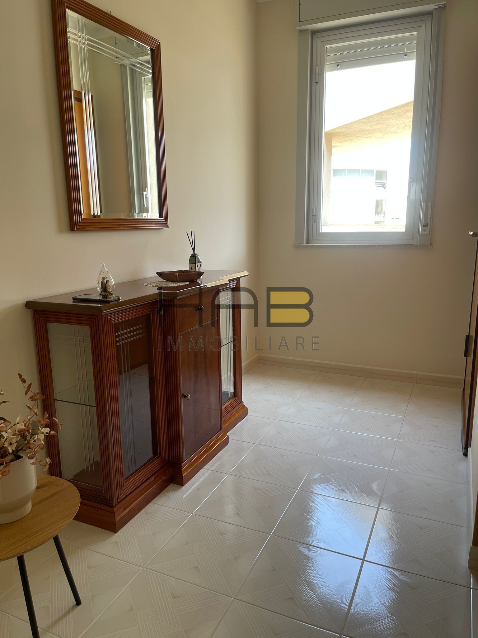 Quadrilocale in vendita in via benedetto valenza, Trapani