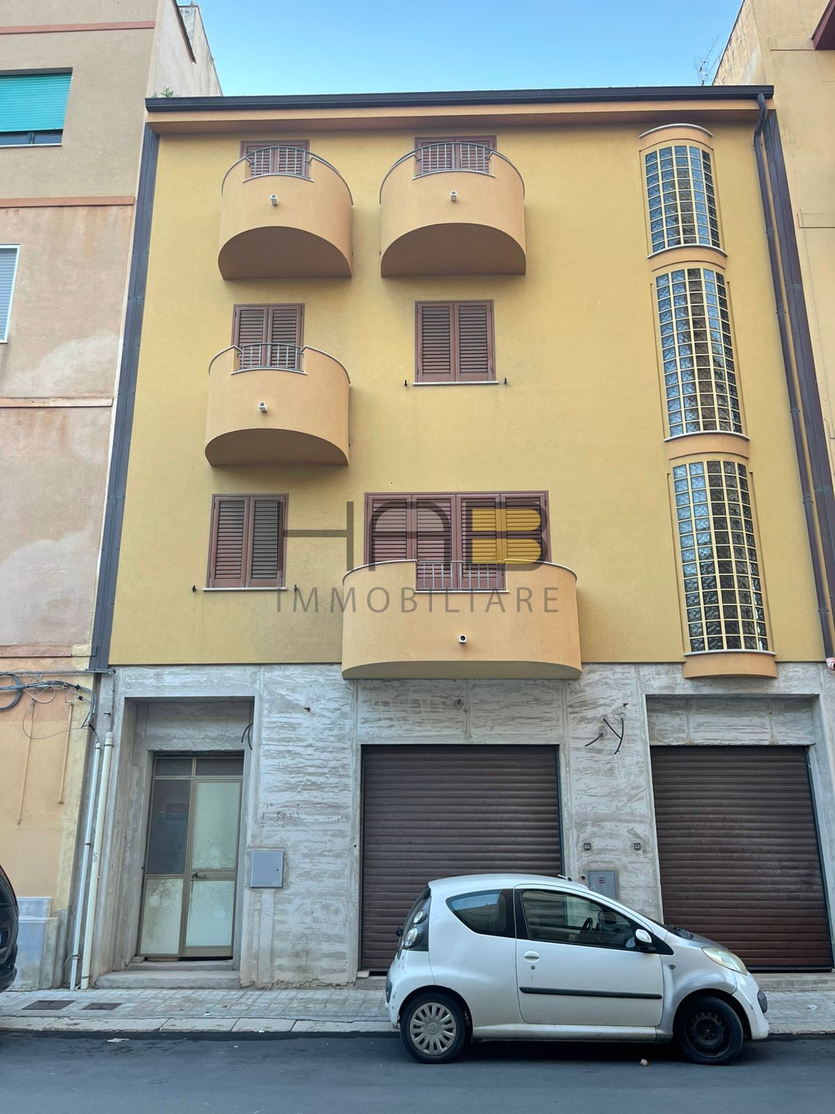 Casa indipendente con terrazzo in via dell uva, Trapani
