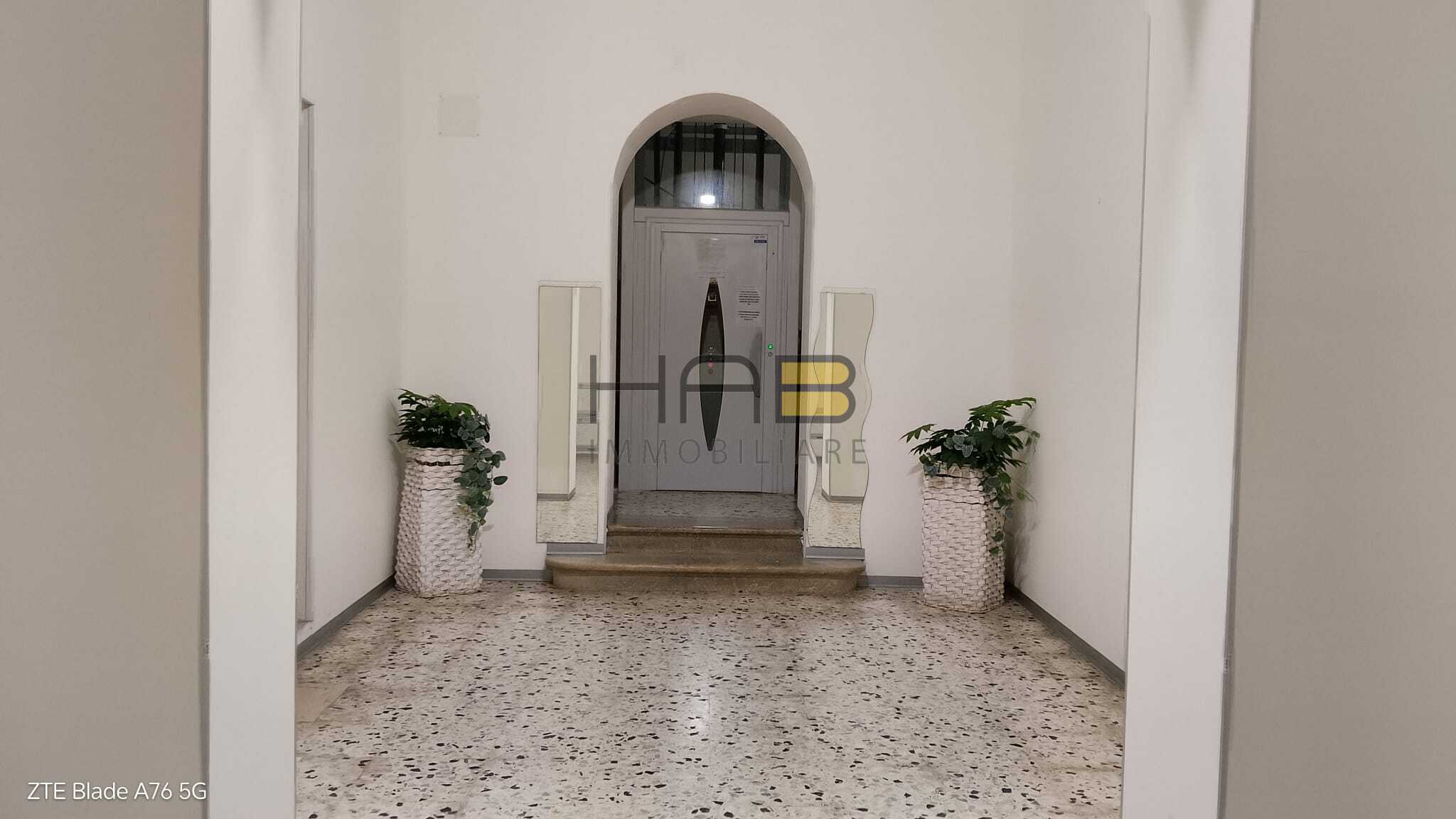 Quadrilocale da ristrutturare in via corollai, Trapani