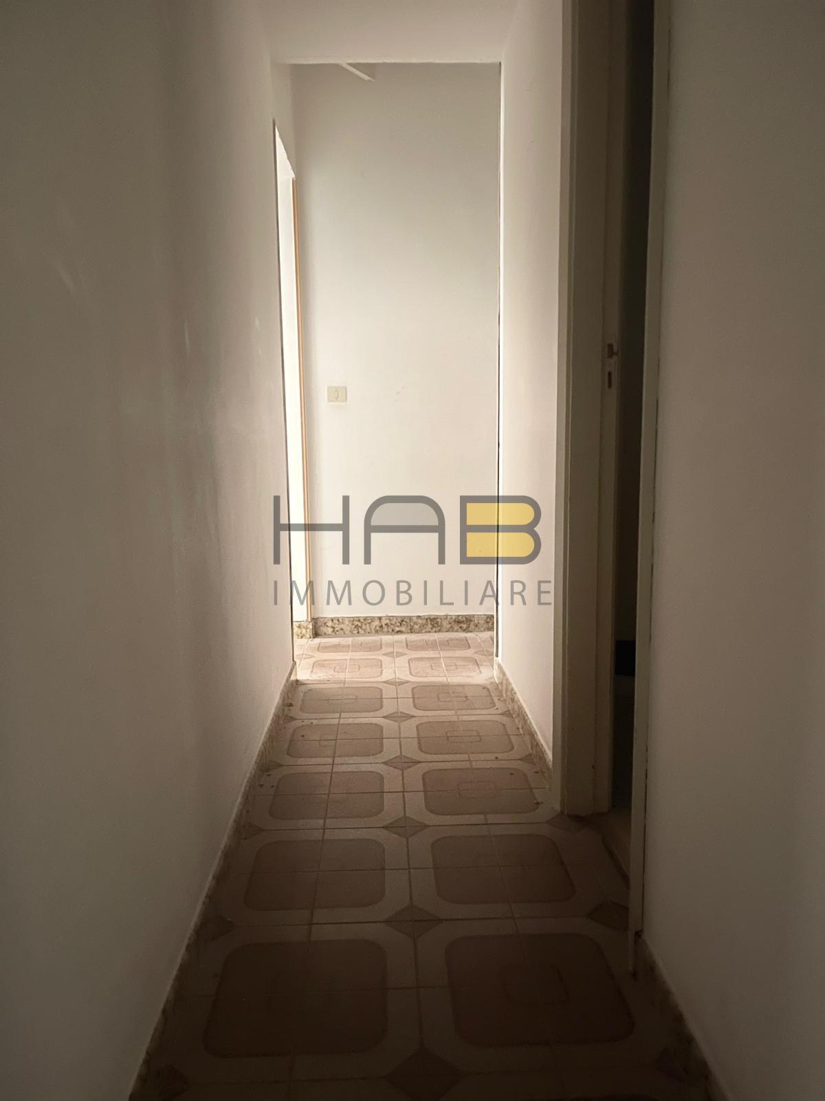 Quadrilocale da ristrutturare in via corollai, Trapani