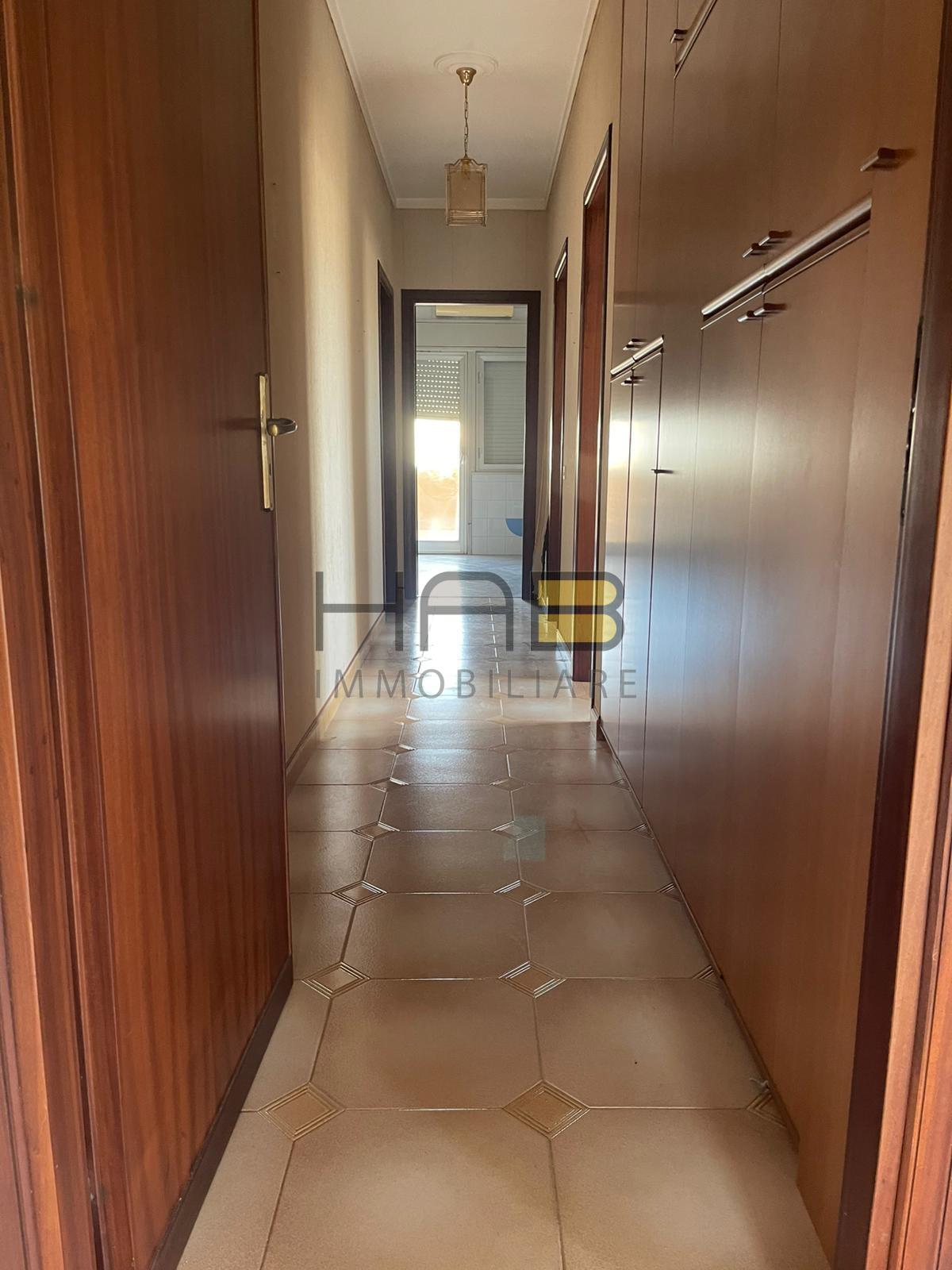 Attico con terrazzi in via alberto mario, Trapani