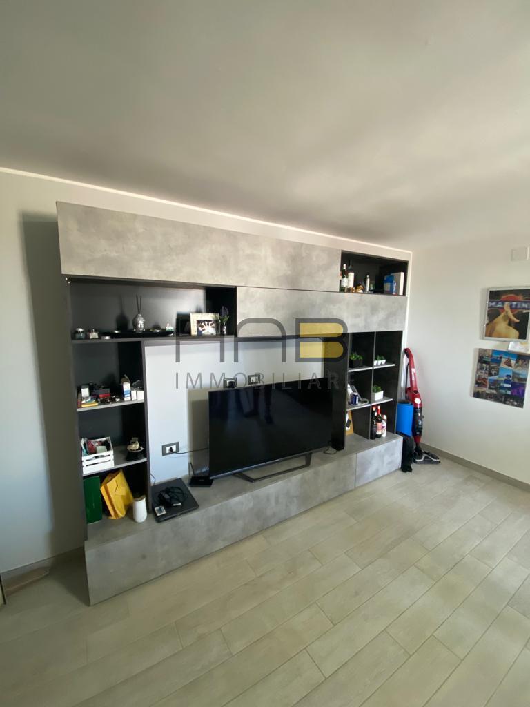 Appartamento con terrazzo in via bruno salvatore, Erice