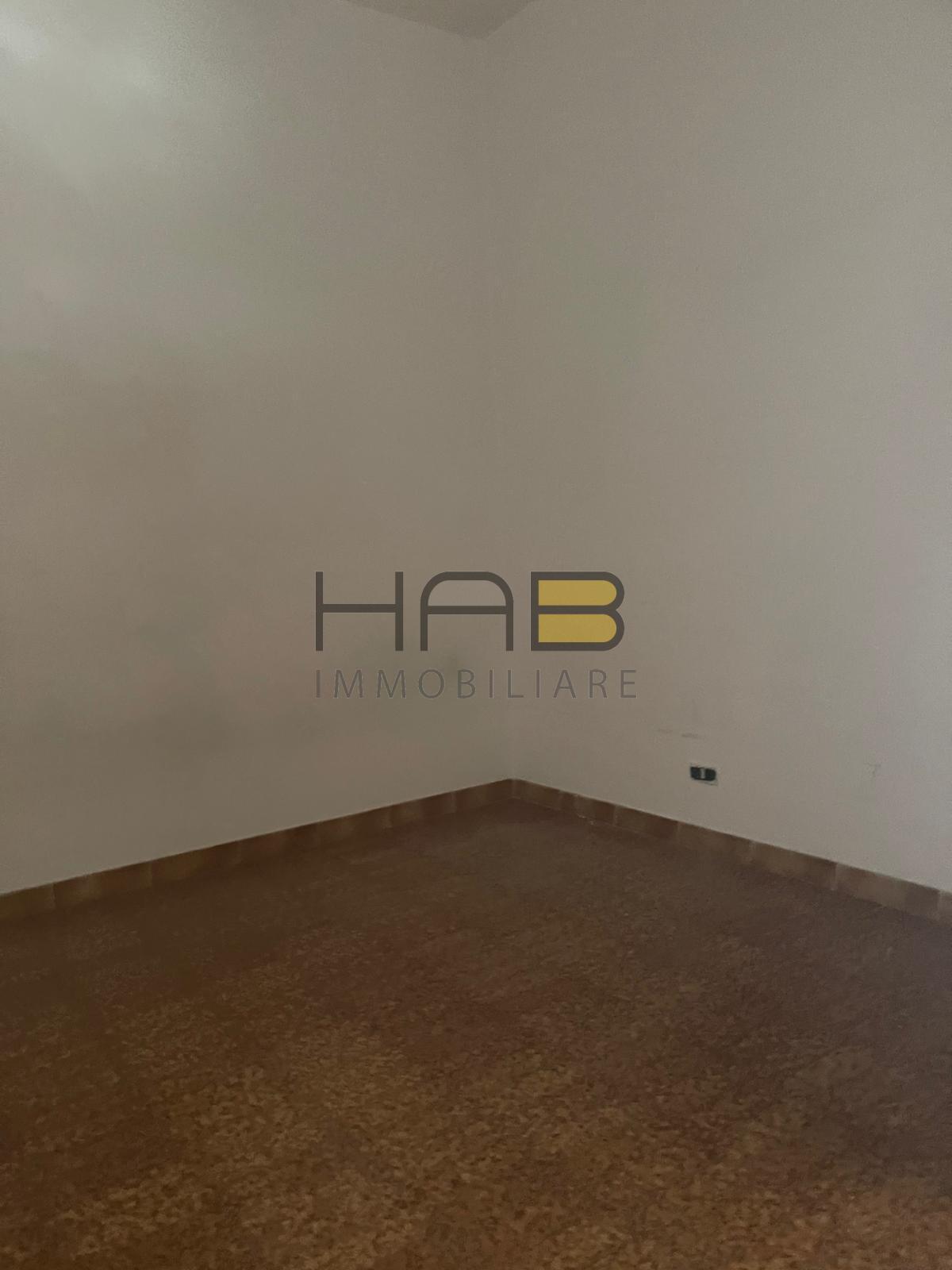 Casa indipendente da ristrutturare in via mascagni, Paceco