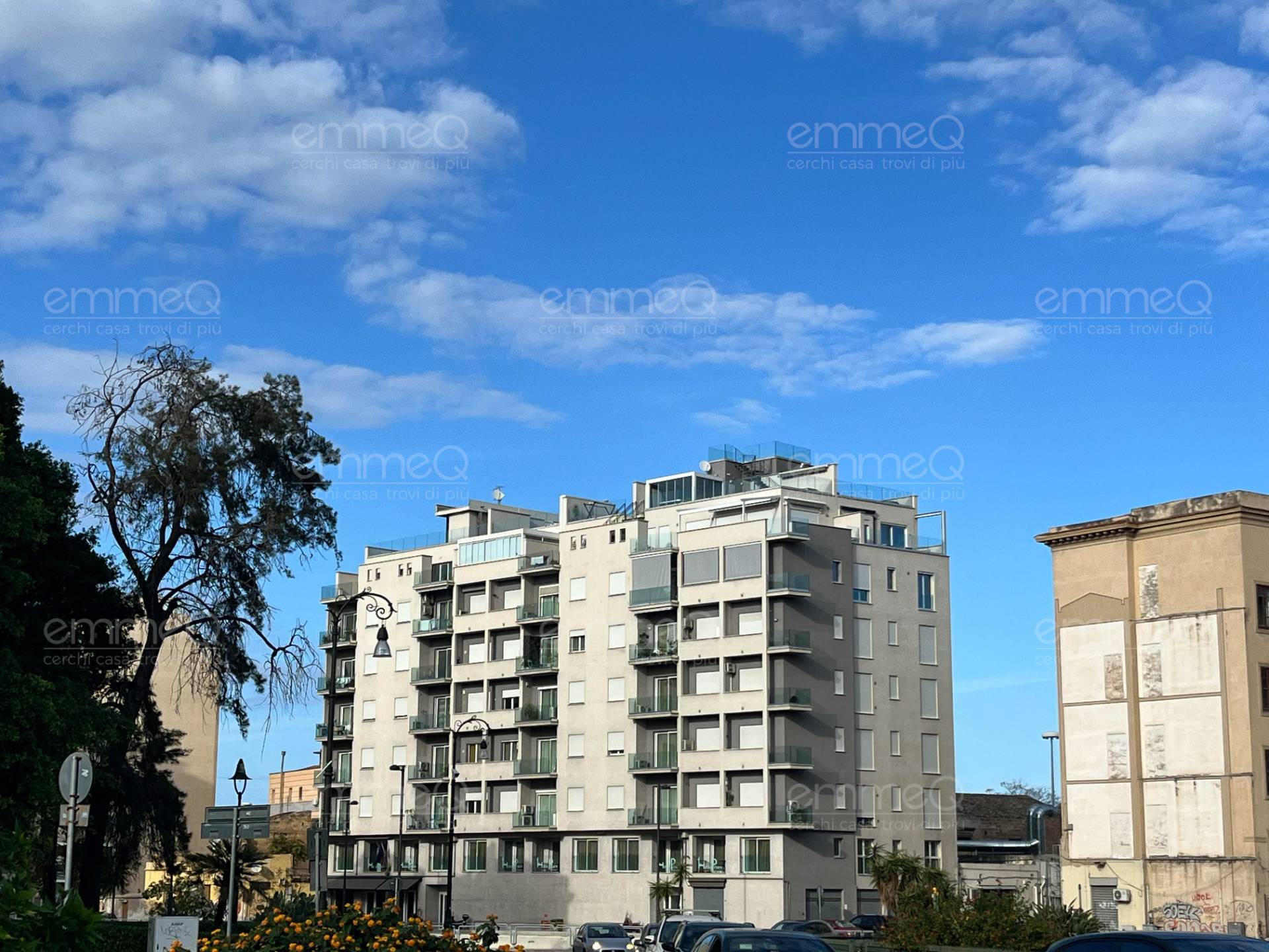 Locale commerciale in affitto a Palermo, Crispi - Porto