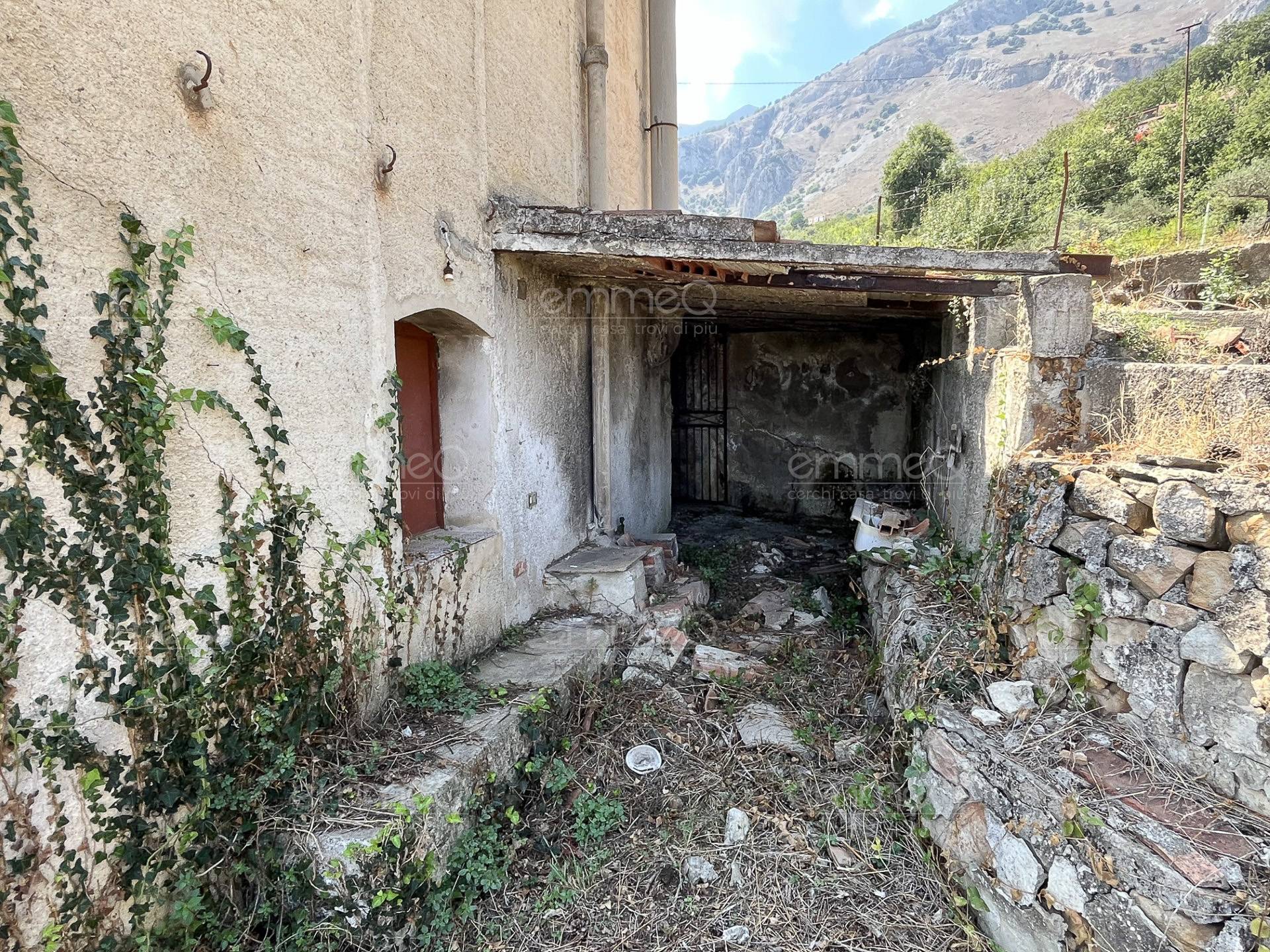 Appartamento in vendita a Castelbuono