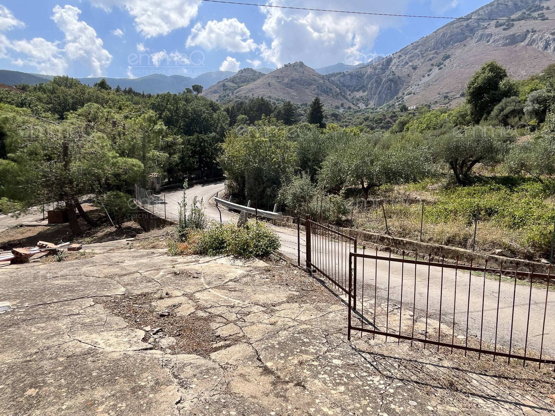 Appartamento in vendita a Castelbuono