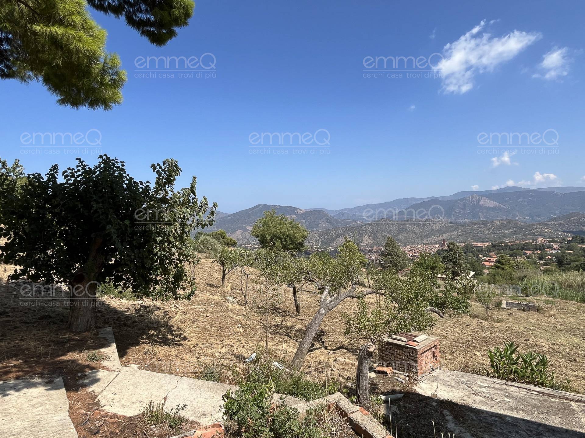 Appartamento in vendita a Castelbuono