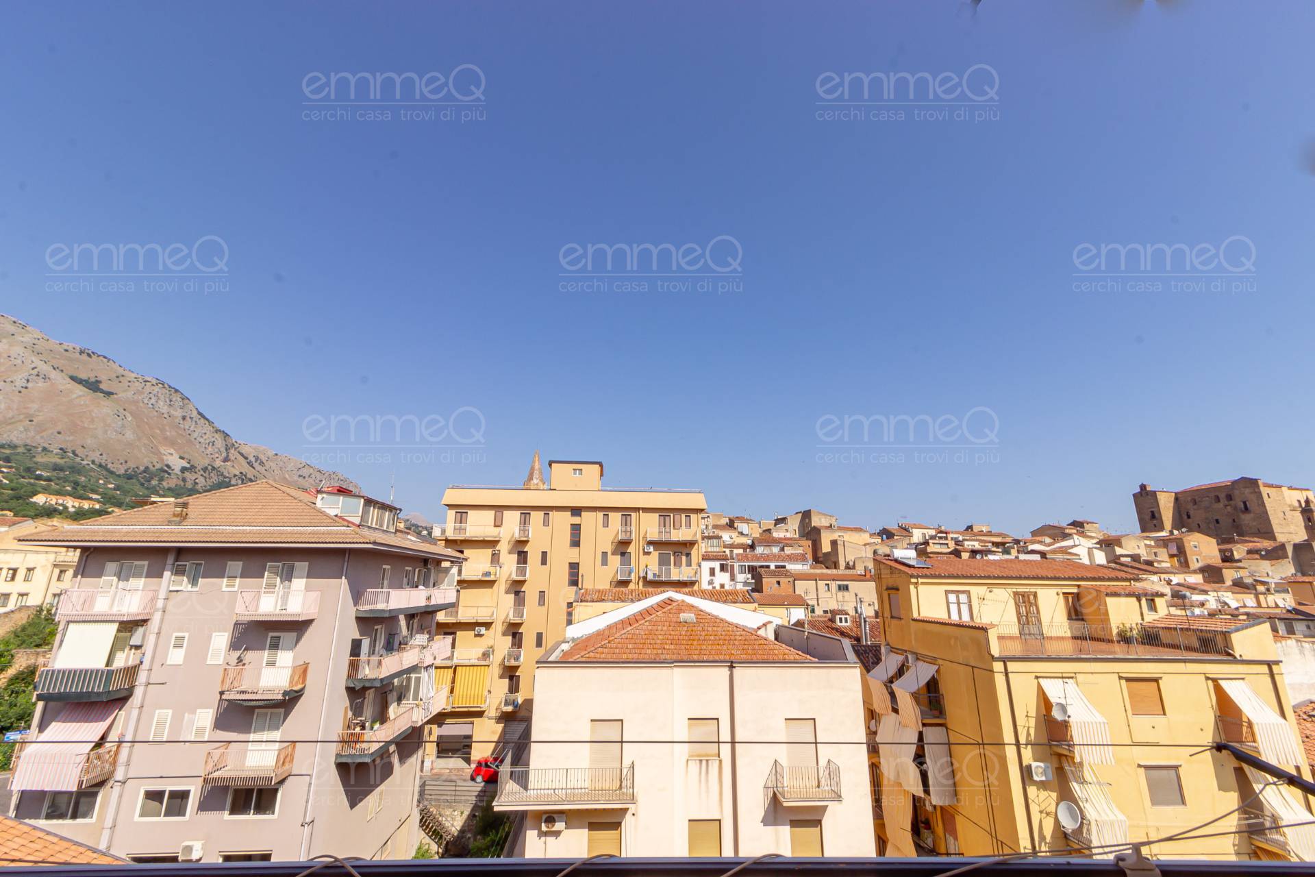 Appartamento in vendita a Castelbuono