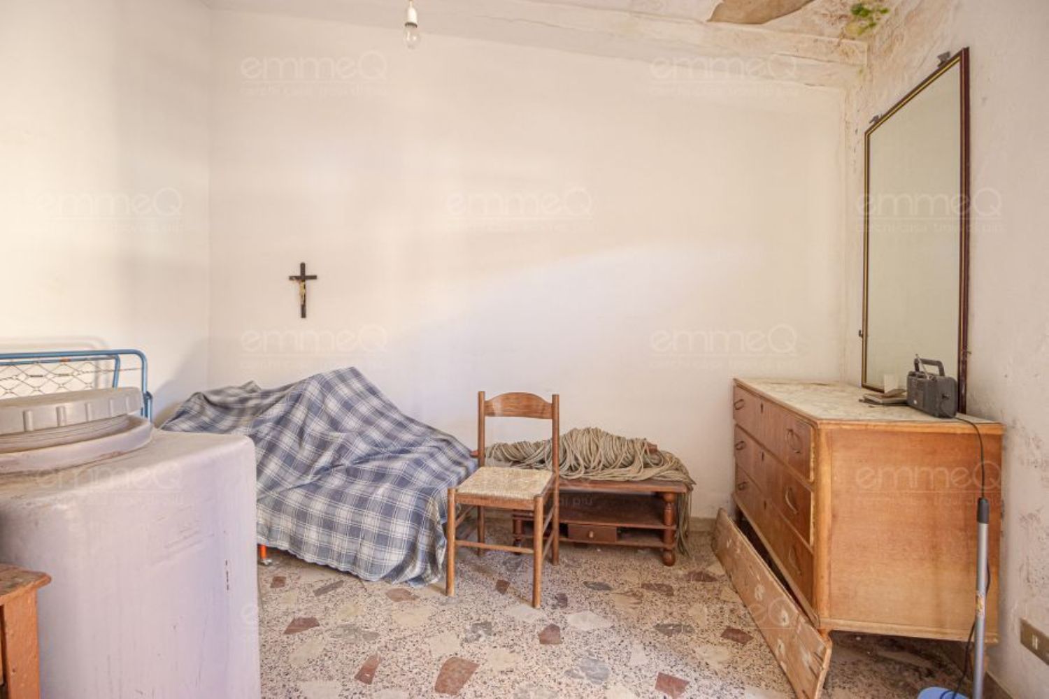 Edificio commerciale o terziario in vendita a Castelbuono