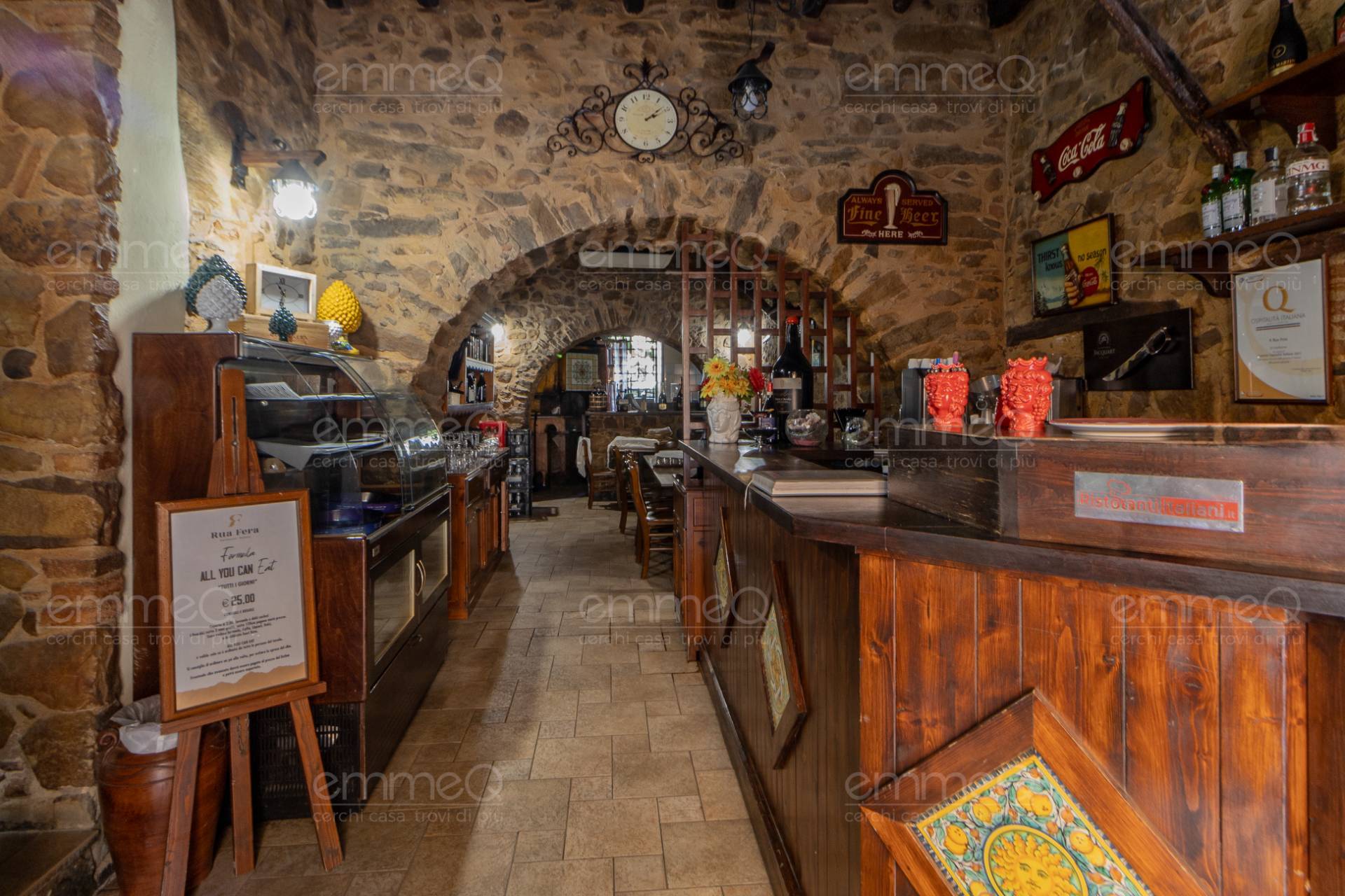 Attivit di ristorazione e pizzeria in vendita a Castelbuono