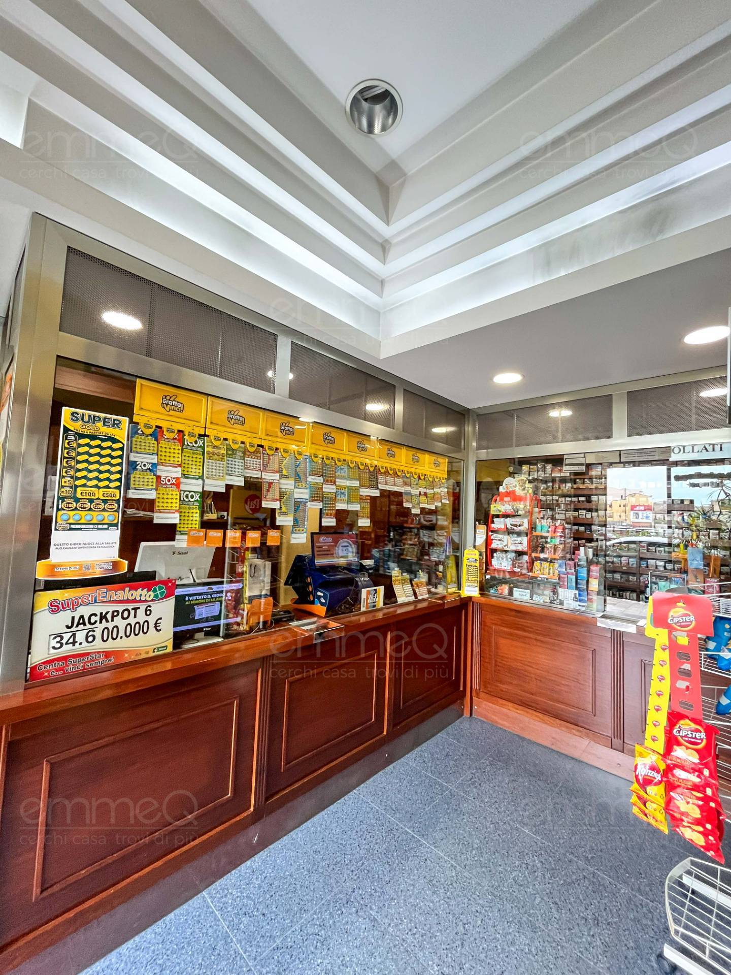 Tabaccheria in vendita a Palermo, Tribunale - Villa Filippina