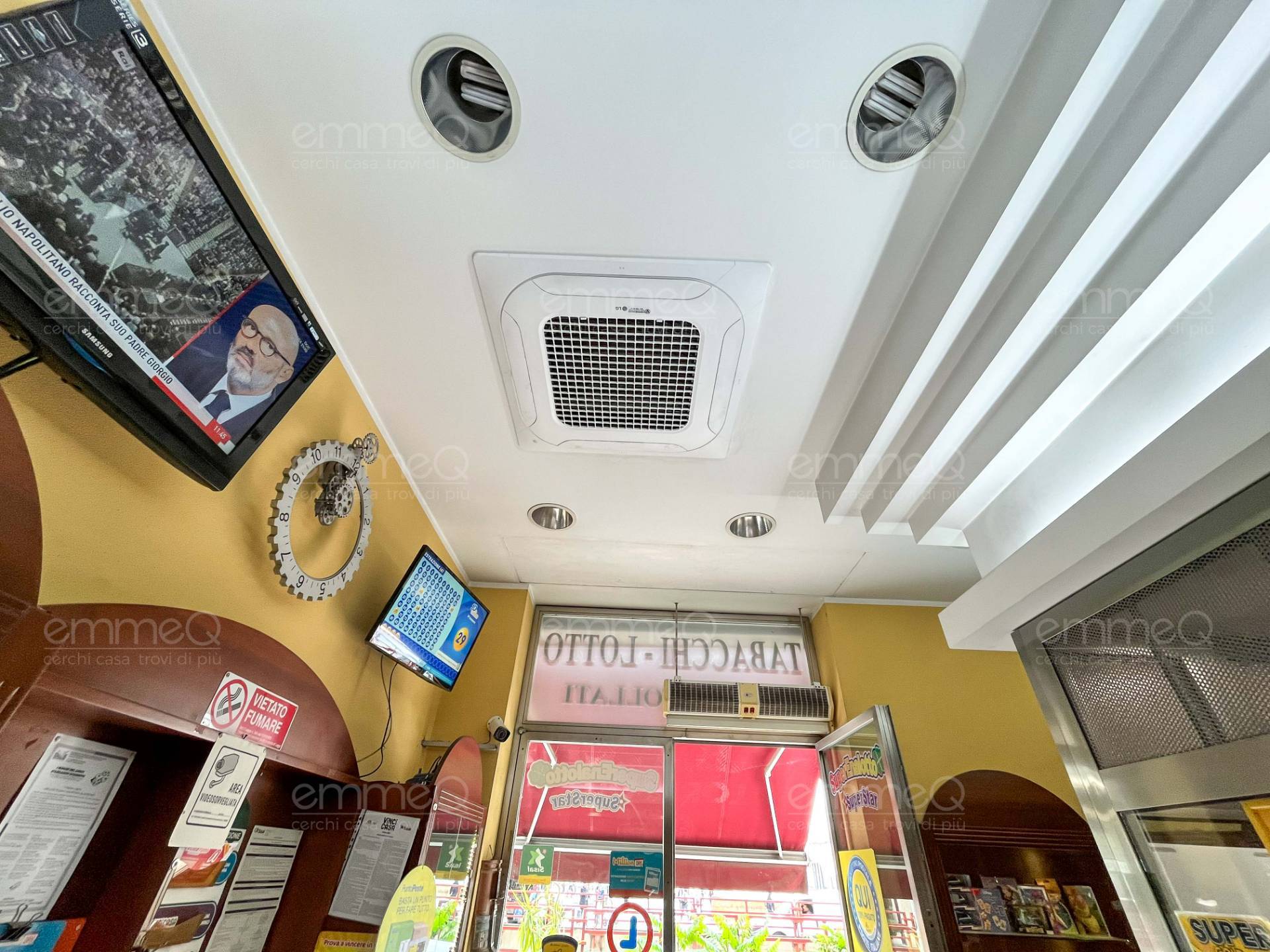 Tabaccheria in vendita a Palermo, Tribunale - Villa Filippina