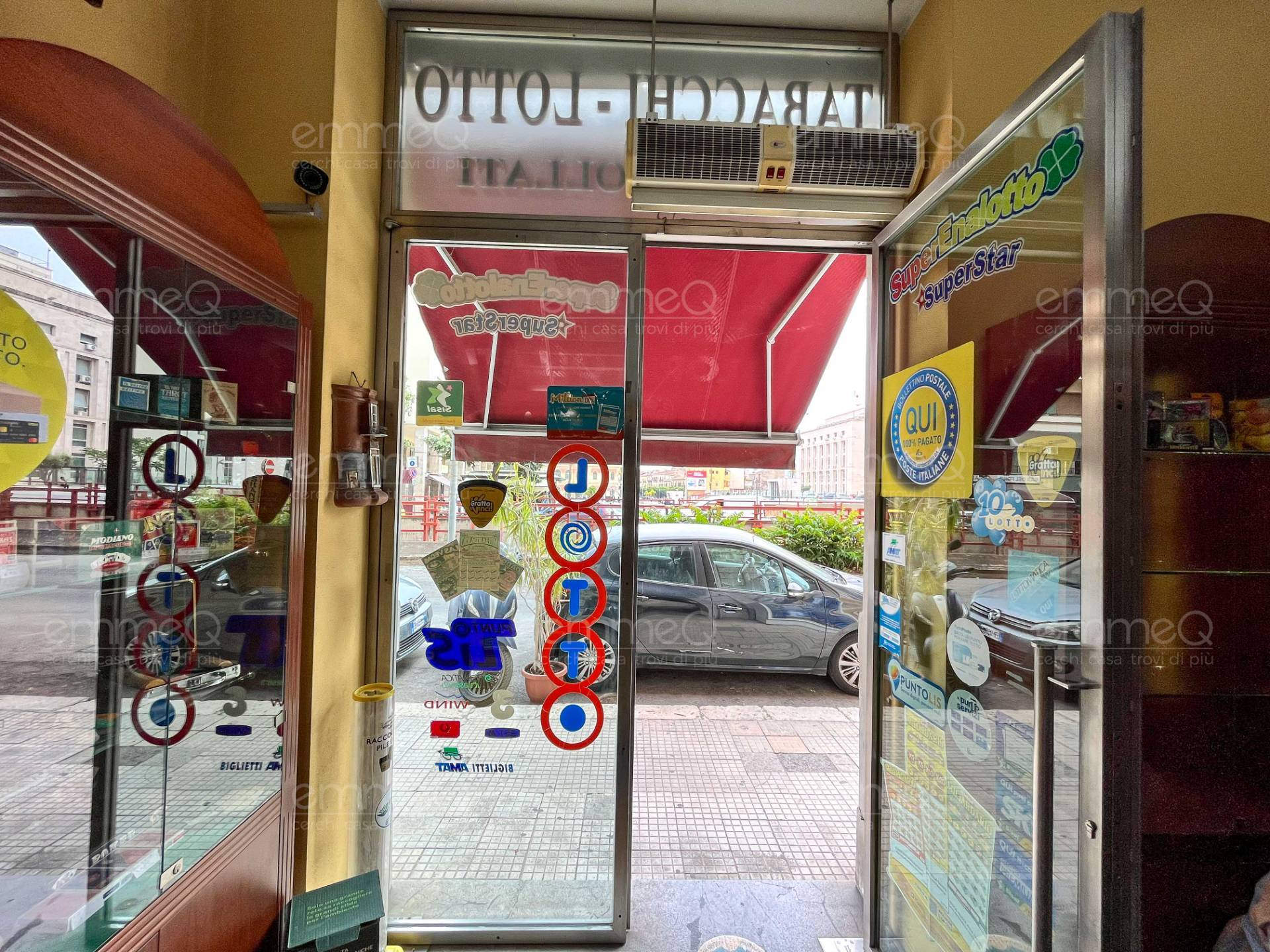 Tabaccheria in vendita a Palermo, Tribunale - Villa Filippina