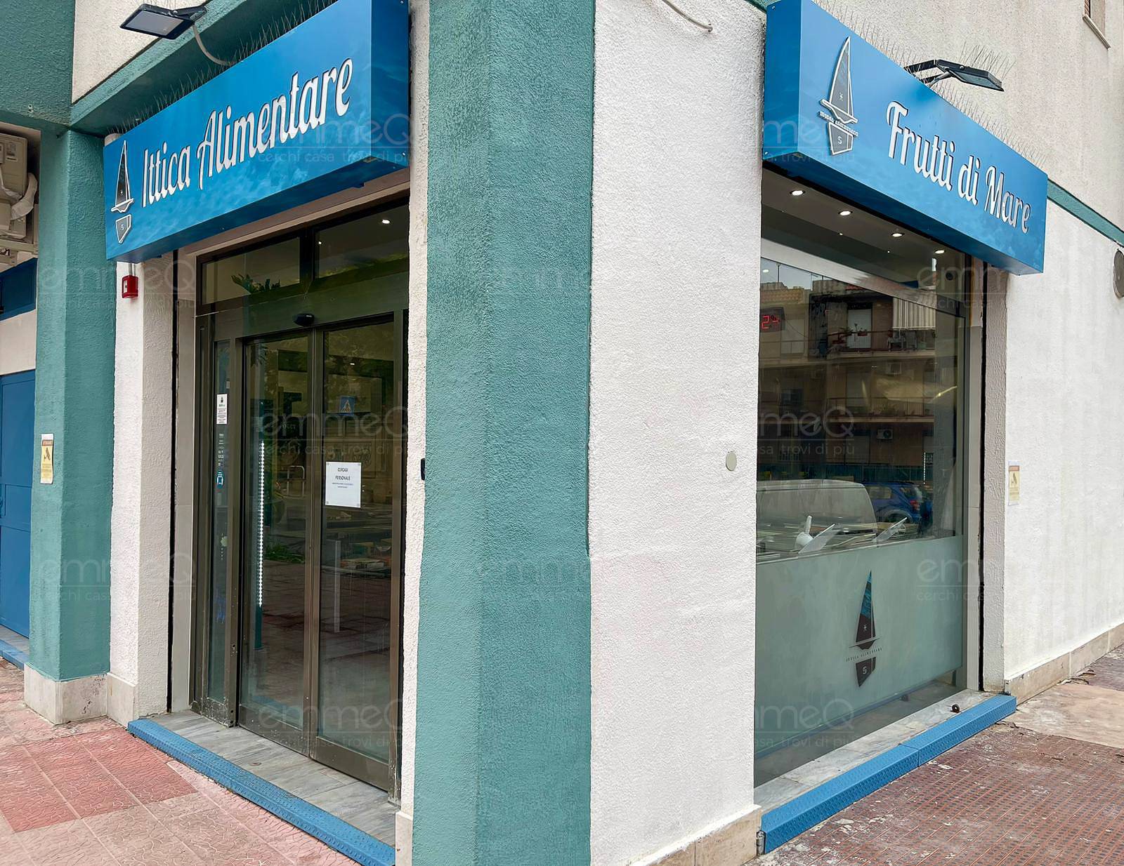 Locale commerciale in vendita a Palermo, Michelangelo - Cruillas