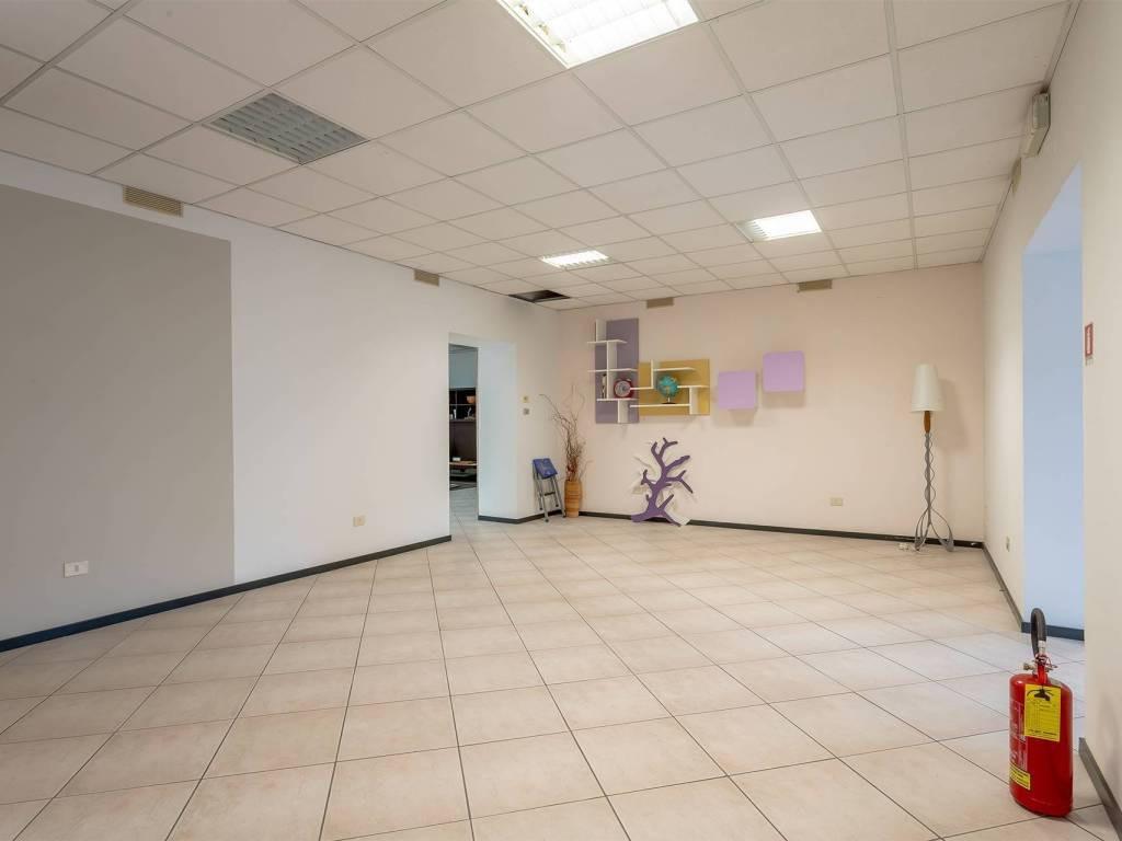 Locale commerciale in vendita, Montale stazione