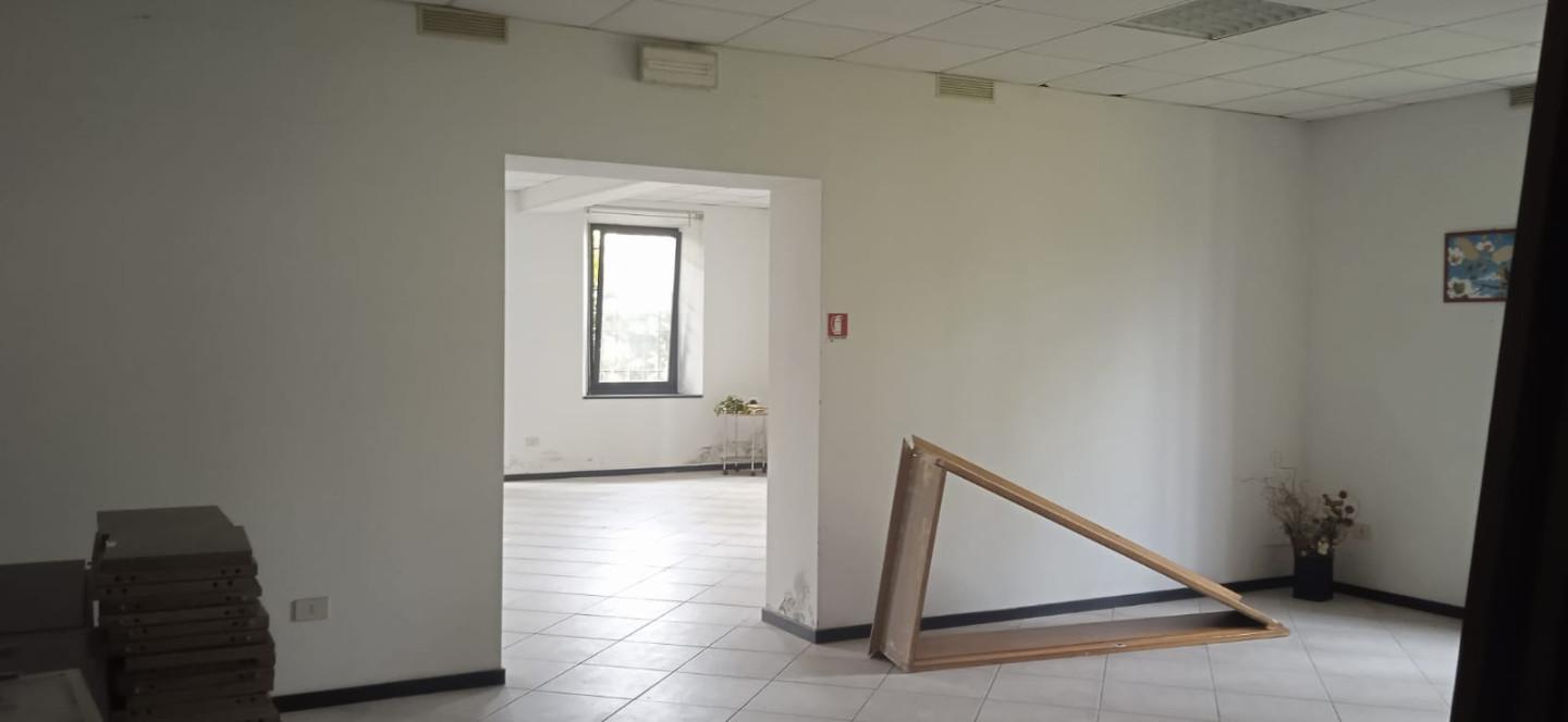 Locale commerciale in vendita, Montale stazione