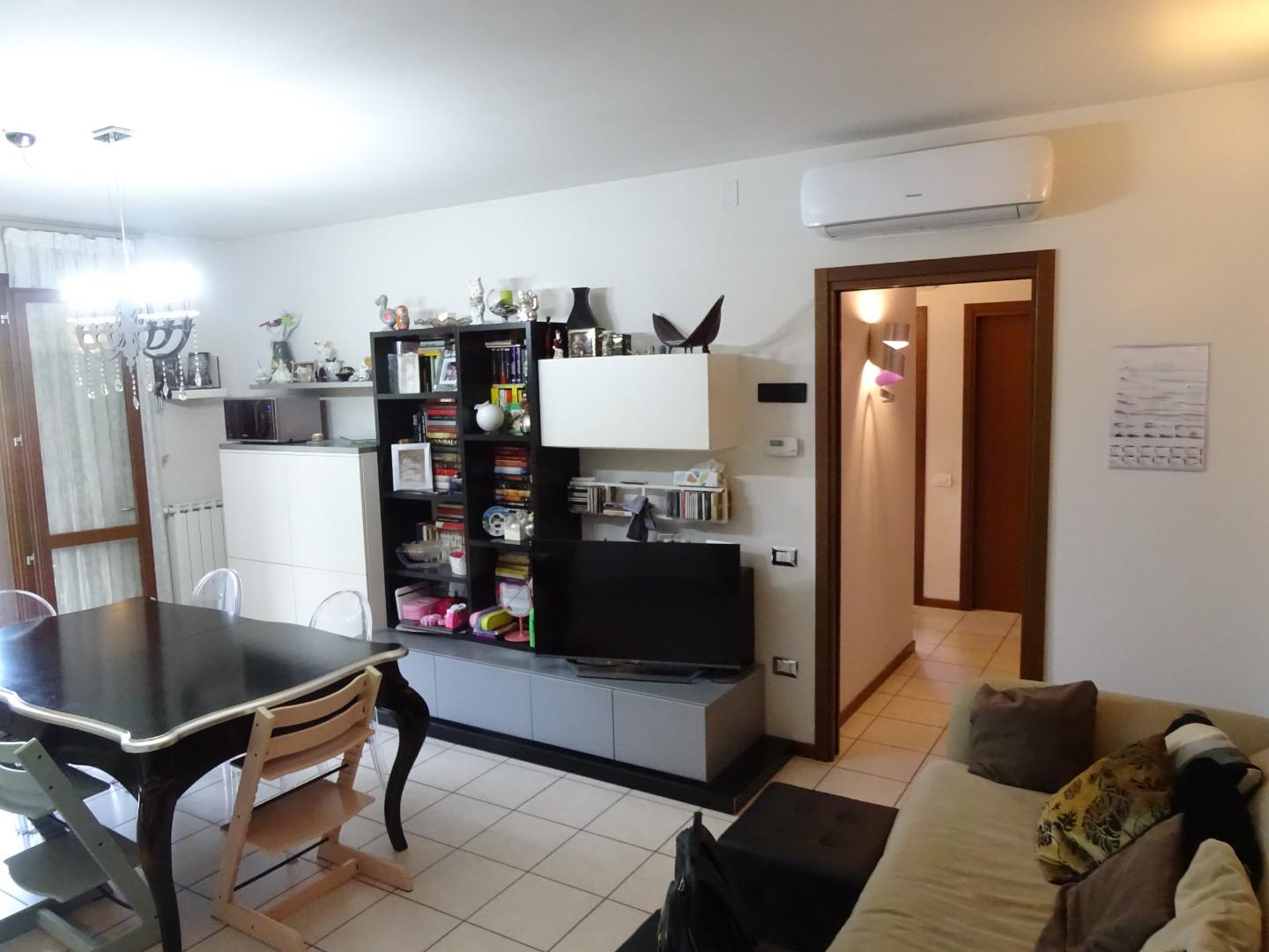 Trilocale con terrazzo a Agliana