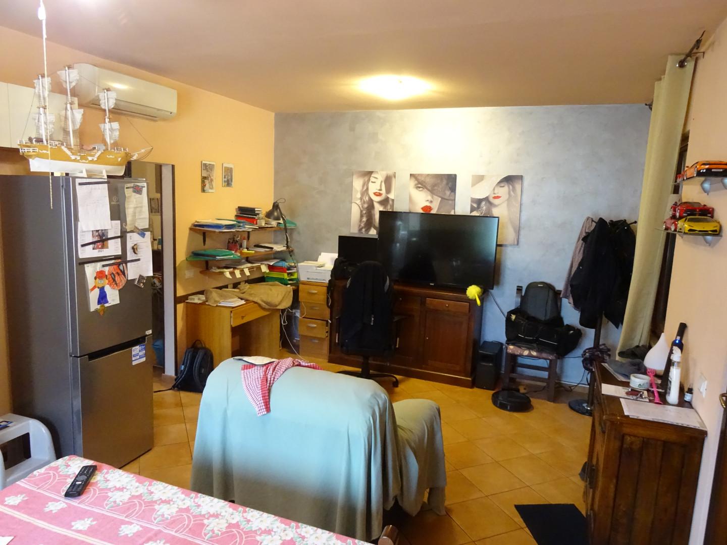 Villa Bifamiliare ristrutturata, Montale tobbiana